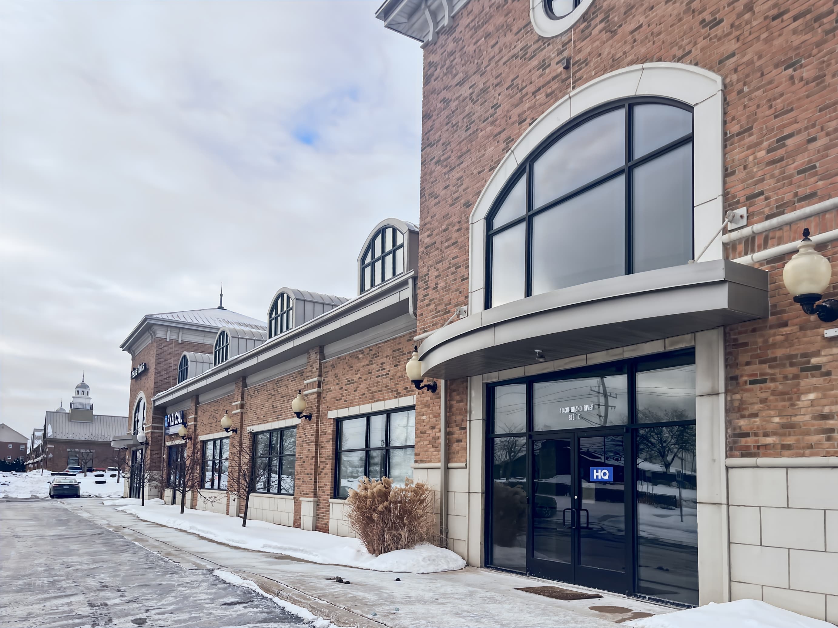 MI, Novi - Grand River Ave image 12 MI, Novi - Grand River Ave image 12