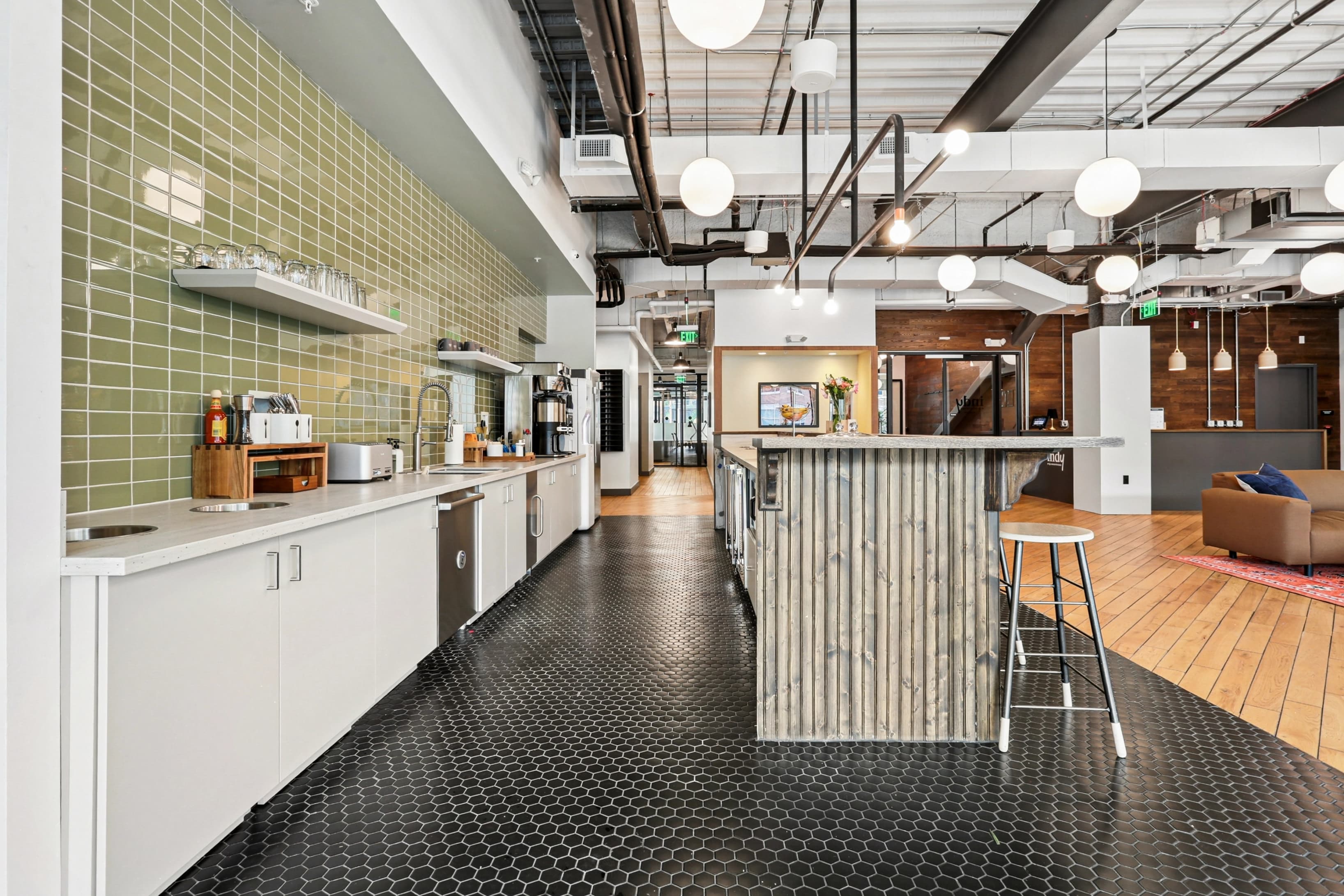 Indy by Industrious Platte St image 3 Indy by Industrious Platte St image 3