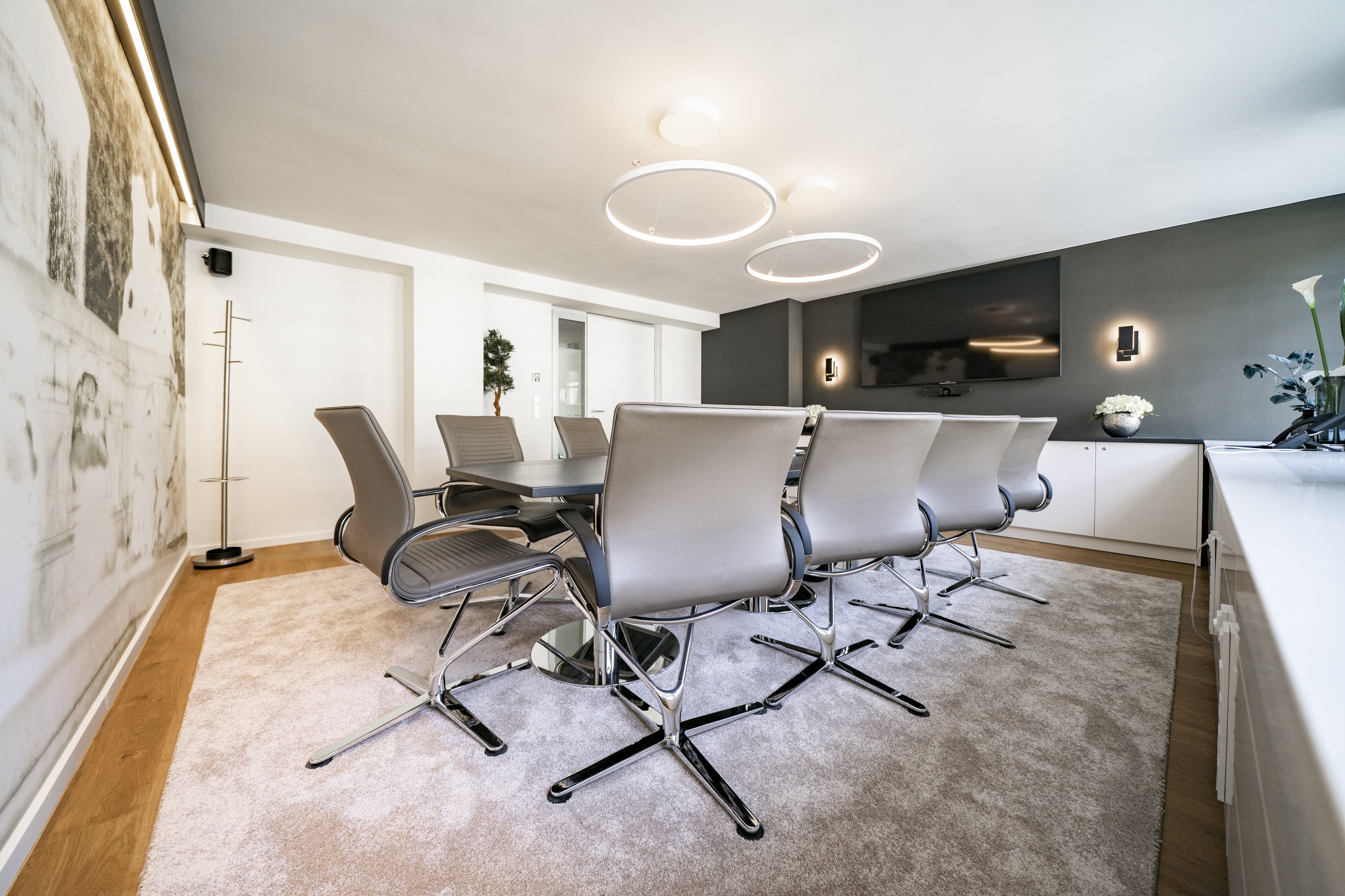 Conference Room Leopold Conference Room Leopold