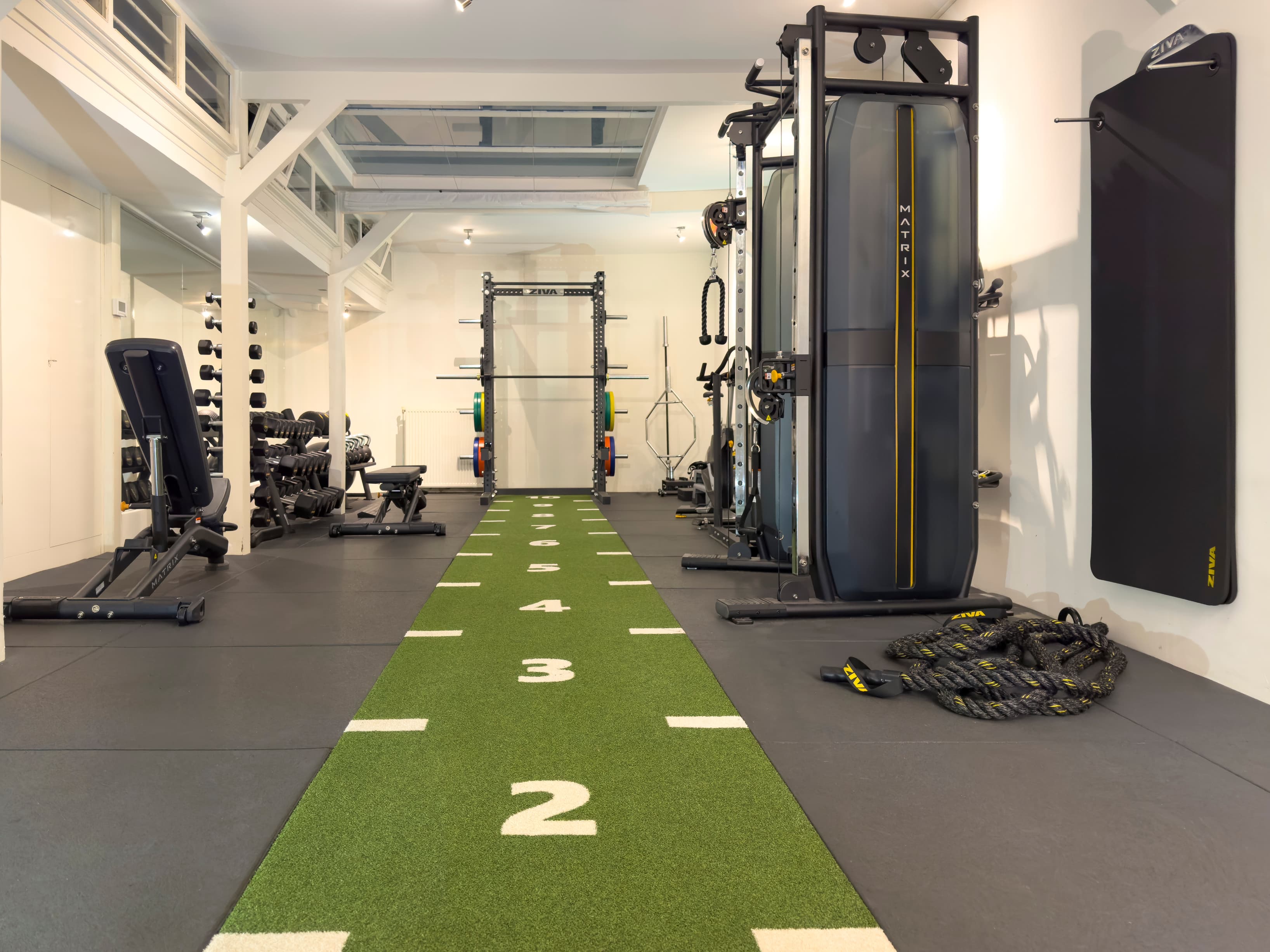 Warmoesstraat 155 - Fitroom Warmoesstraat 155 - Fitroom