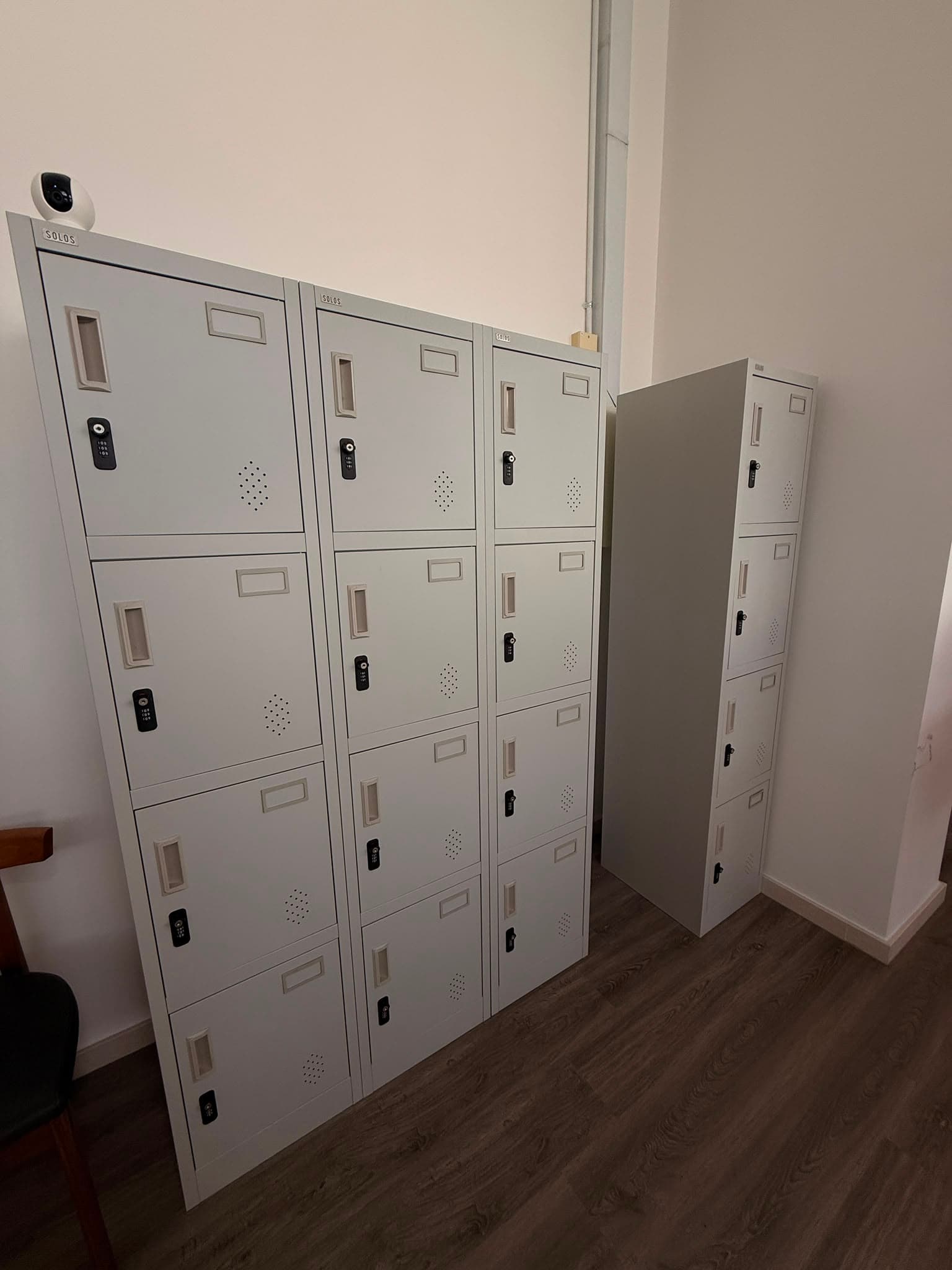 locker locker