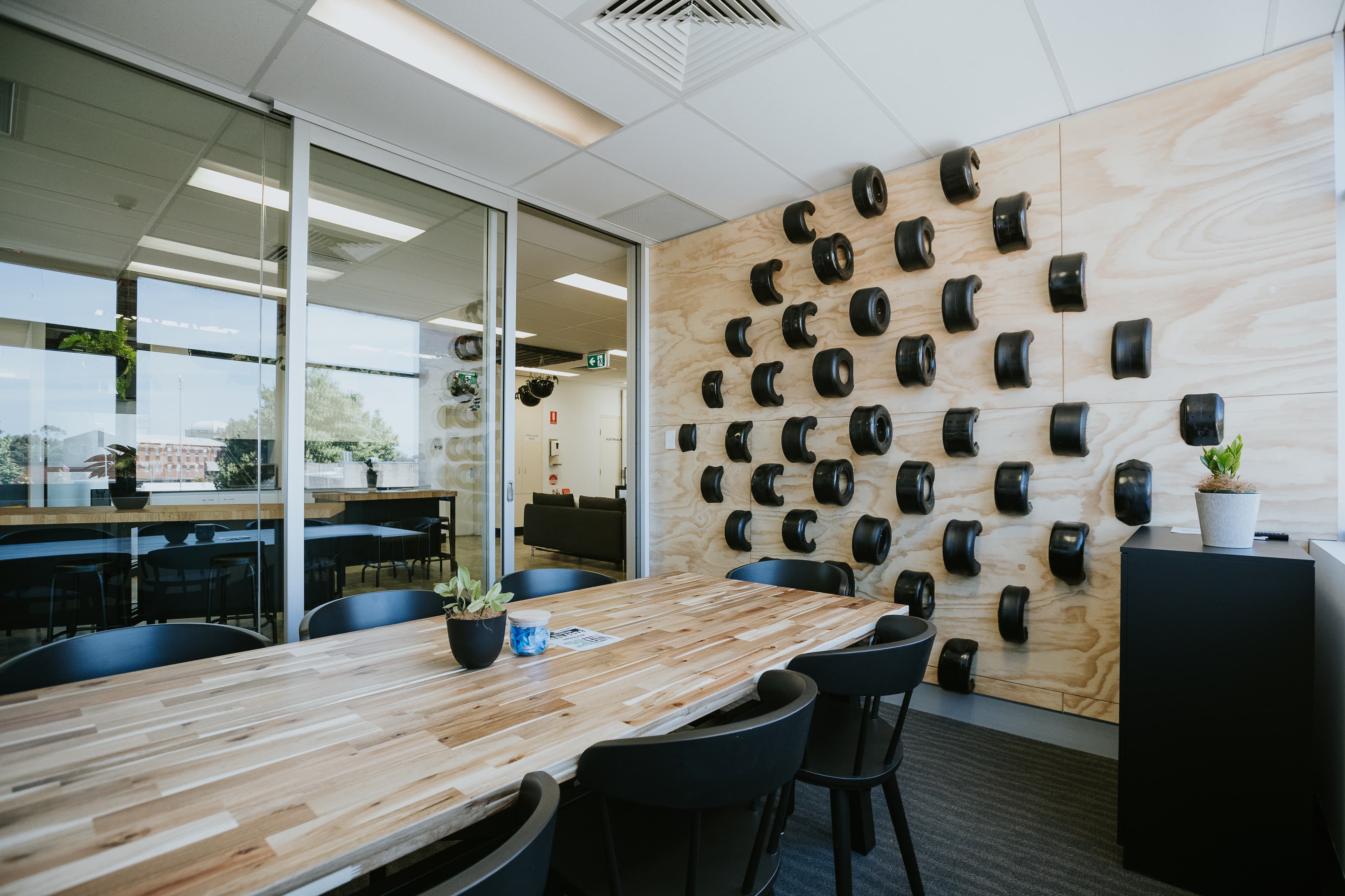 56980-56980-797267.jpg 56980-56980-797267.jpg