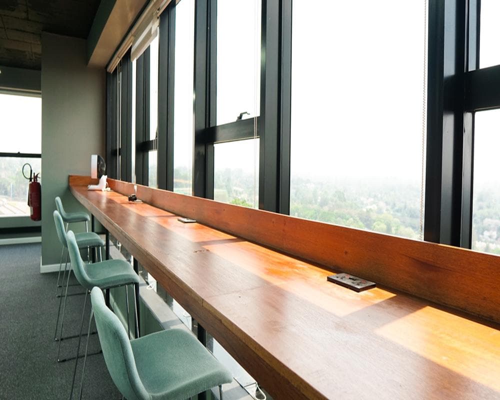 Hot Desks Hot Desks