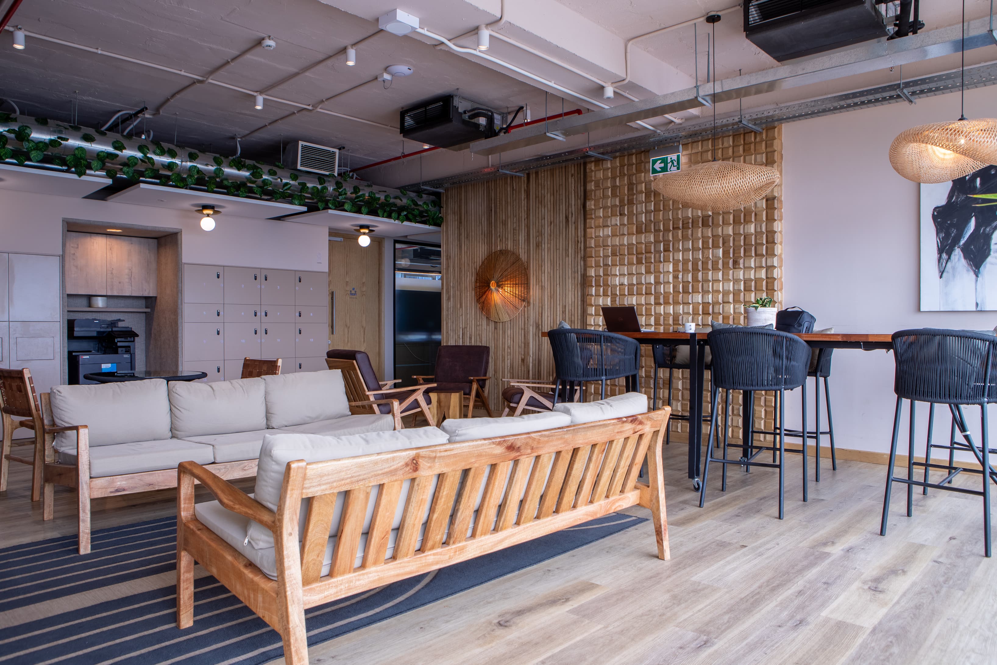 93551-93551-796572.jpg 93551-93551-796572.jpg