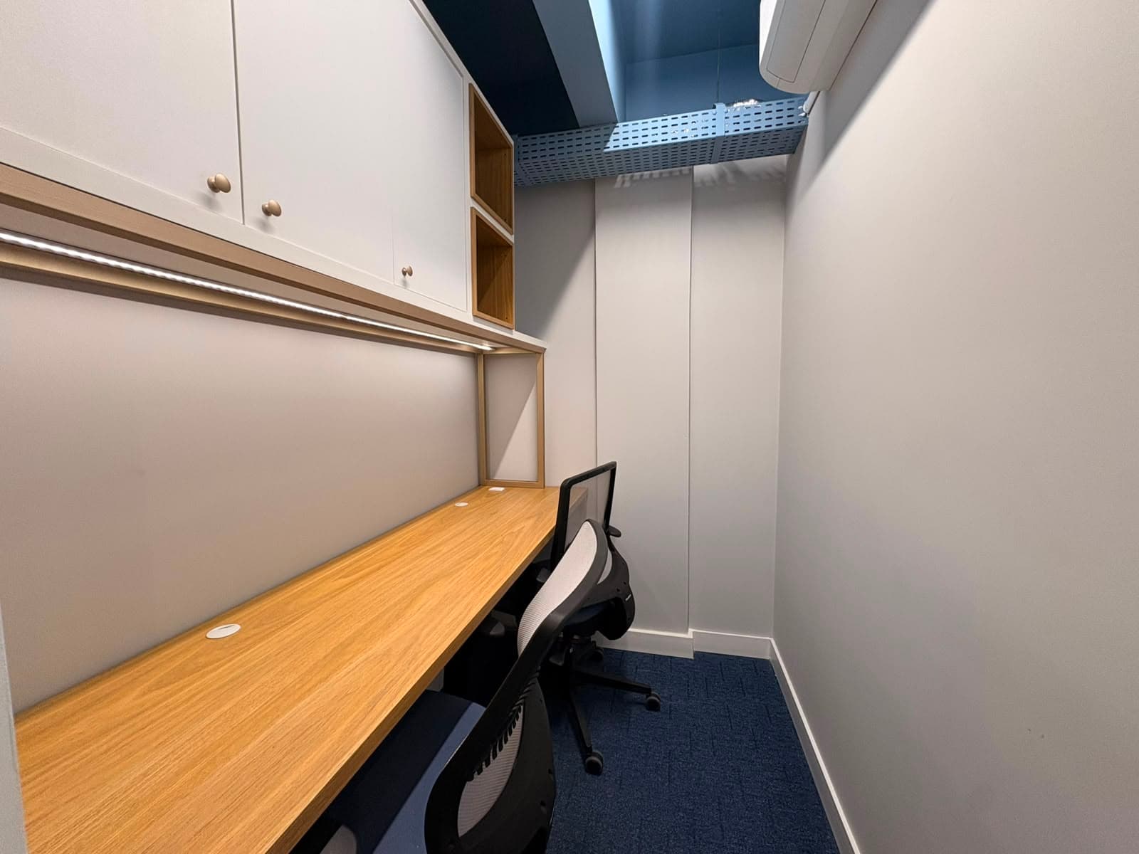 Everest Coworking Private Office 2P Everest Coworking Private Office 2P