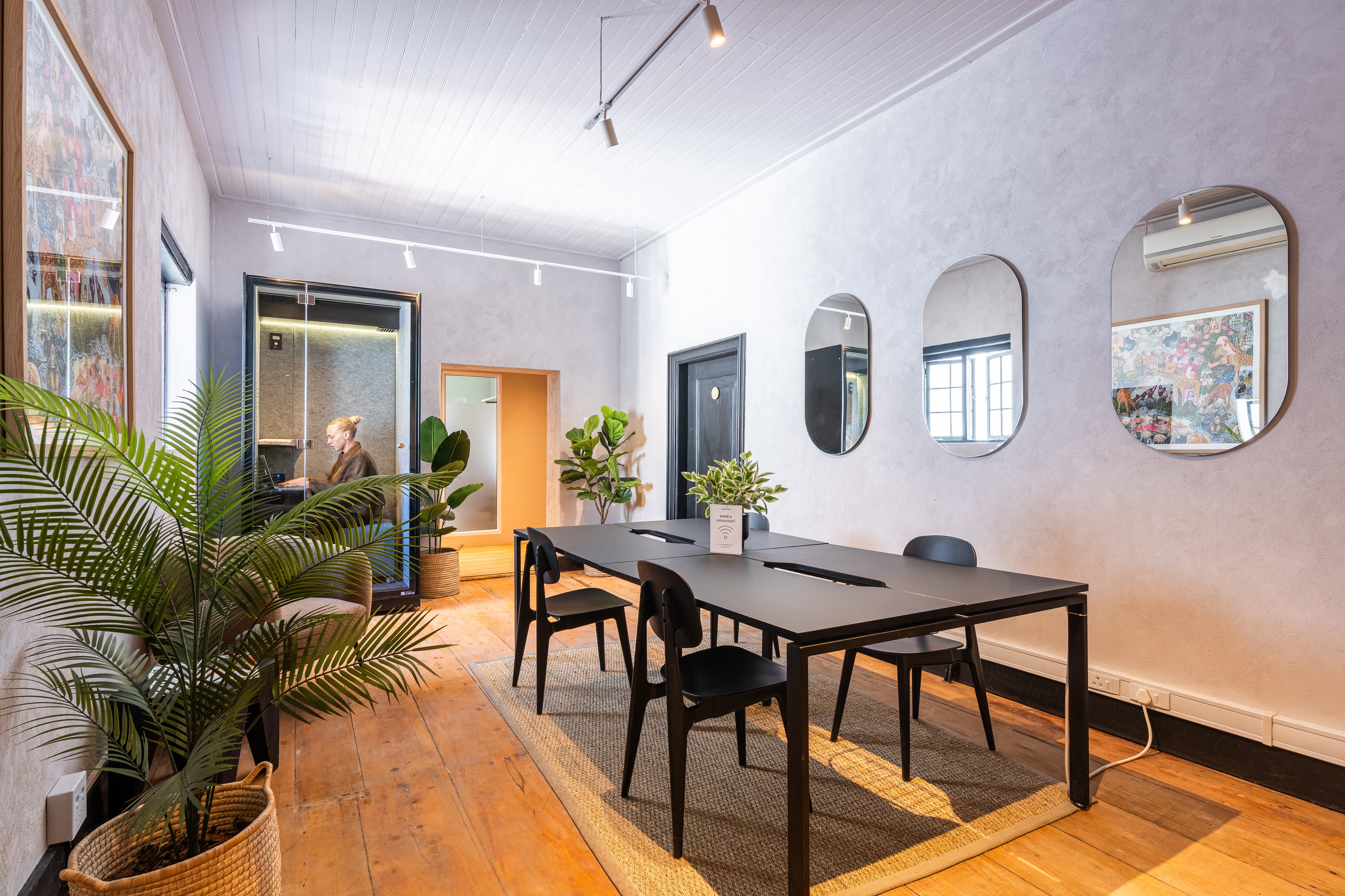 Workclub + Call Pod Workclub + Call Pod