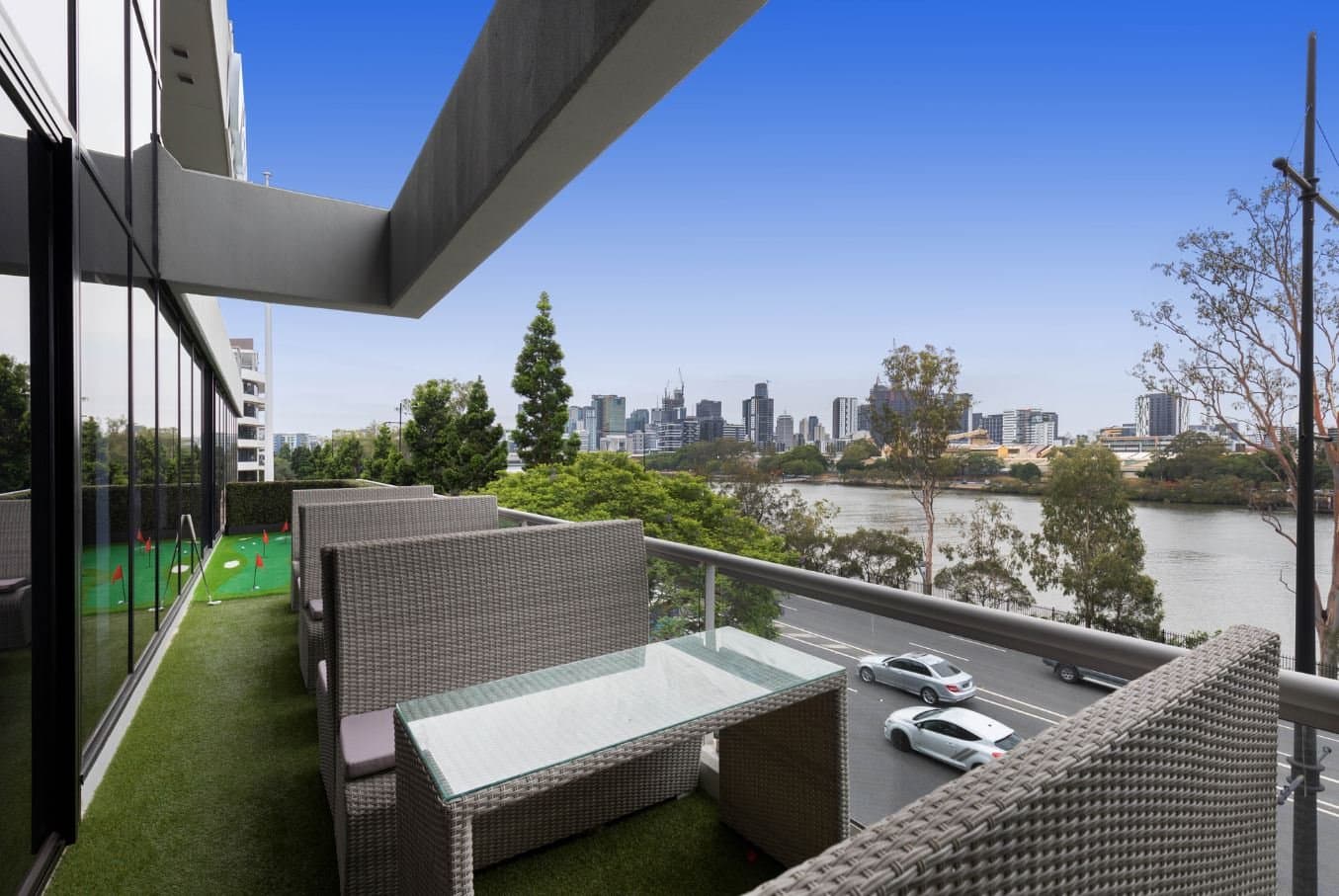 Breakout/Lounge Space Breakout/Lounge Space