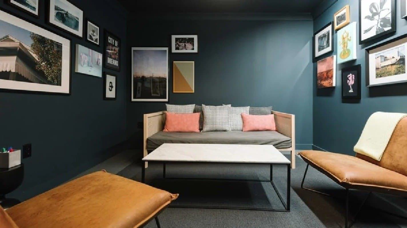 Breakout/Lounge Space Breakout/Lounge Space