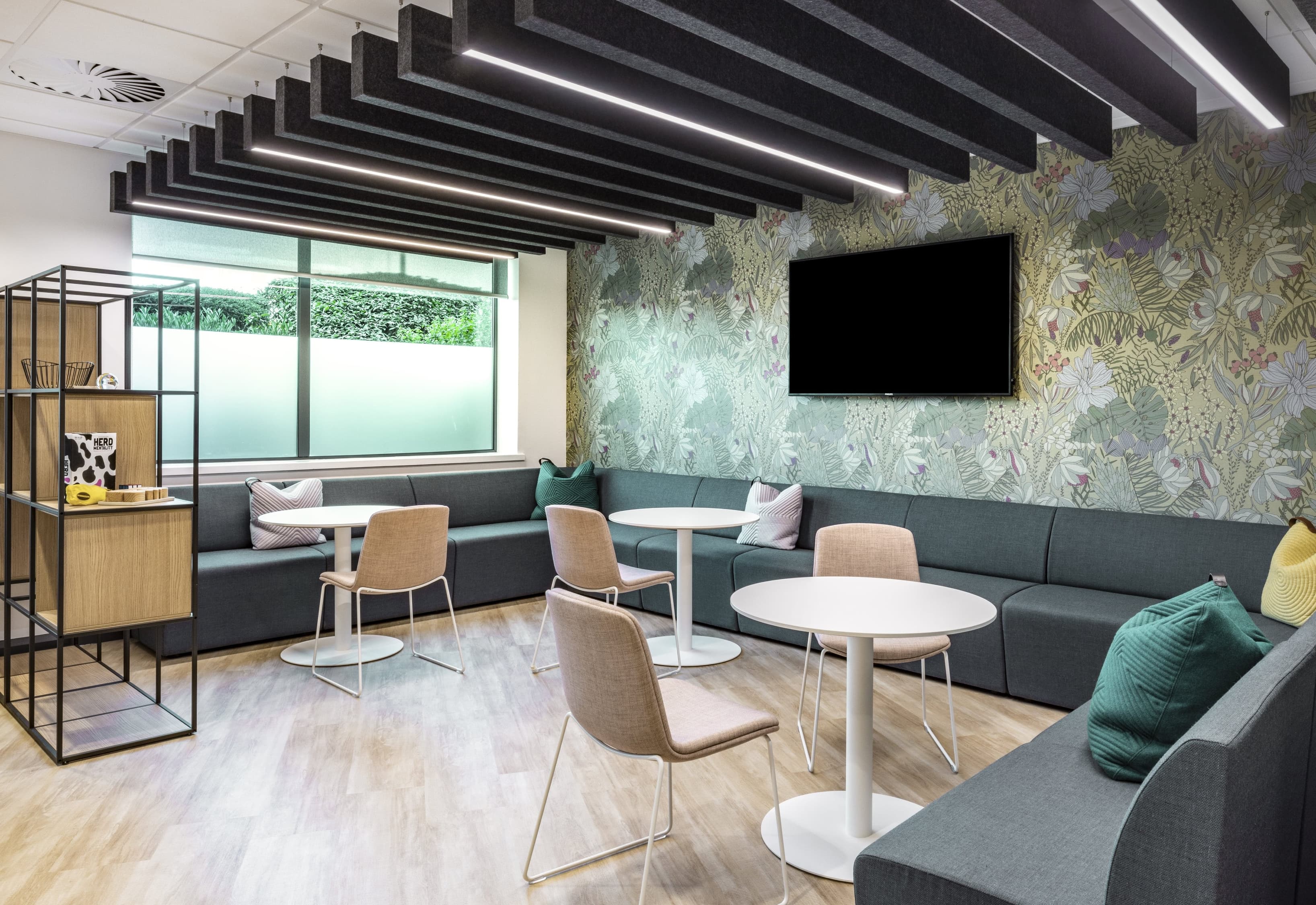 Breakout/Lounge Space Breakout/Lounge Space