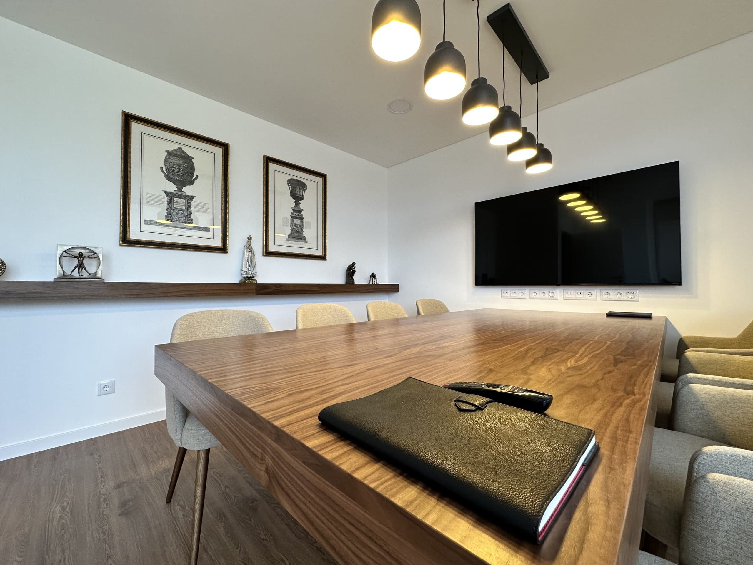 111521-111521-707056.jpg 111521-111521-707056.jpg