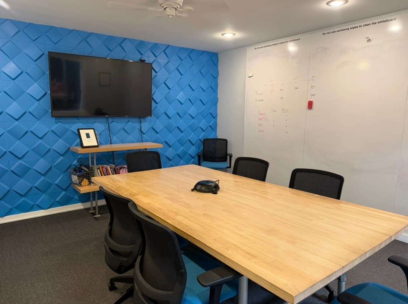 Crossroads Conference Room Crossroads Conference Room