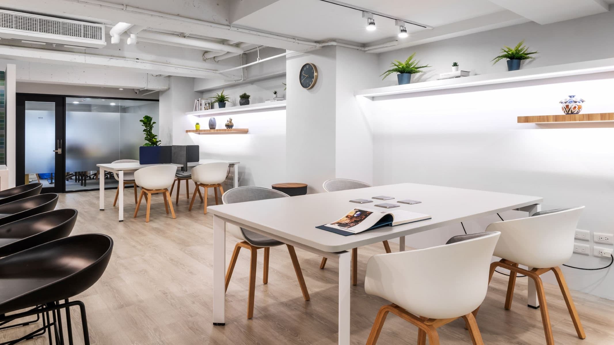 55749-55749-471426.jpg 55749-55749-471426.jpg