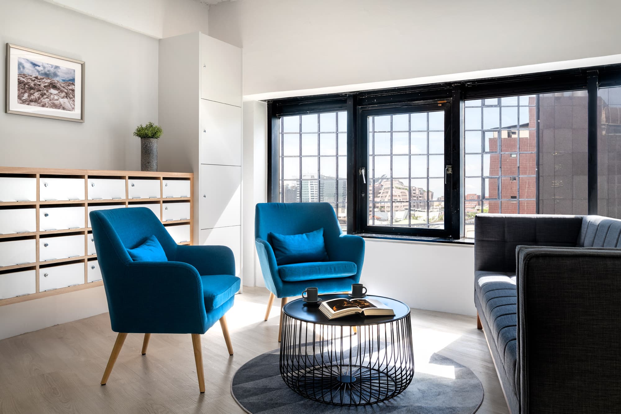 Breakout/Lounge Space Breakout/Lounge Space