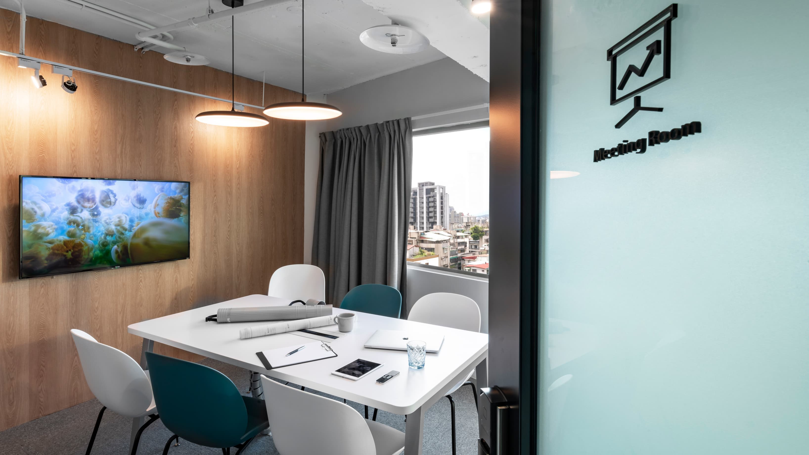 55749-55749-471430.jpg 55749-55749-471430.jpg