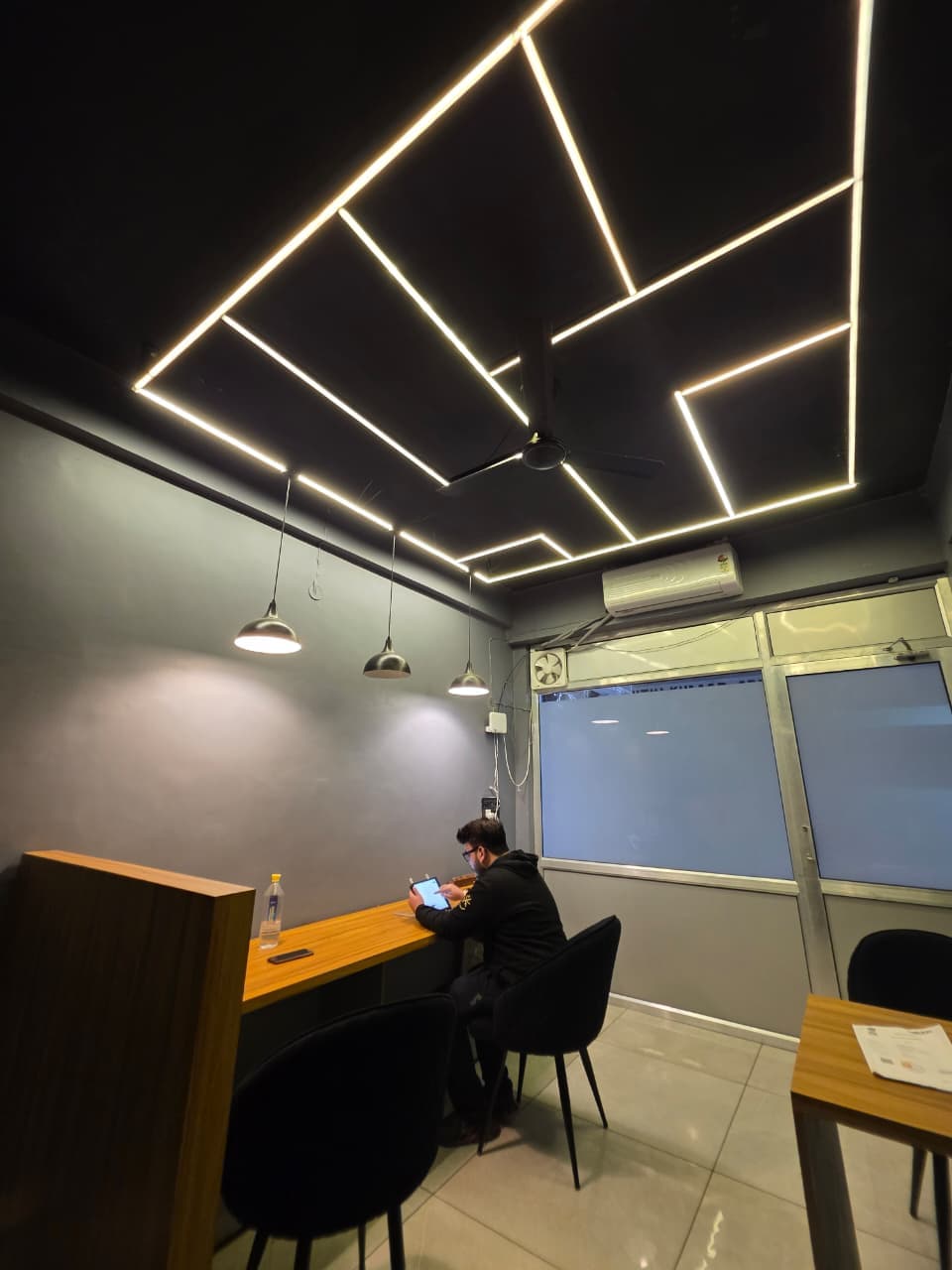 BLACKSTATION FROM INSIDE BLACKSTATION FROM INSIDE