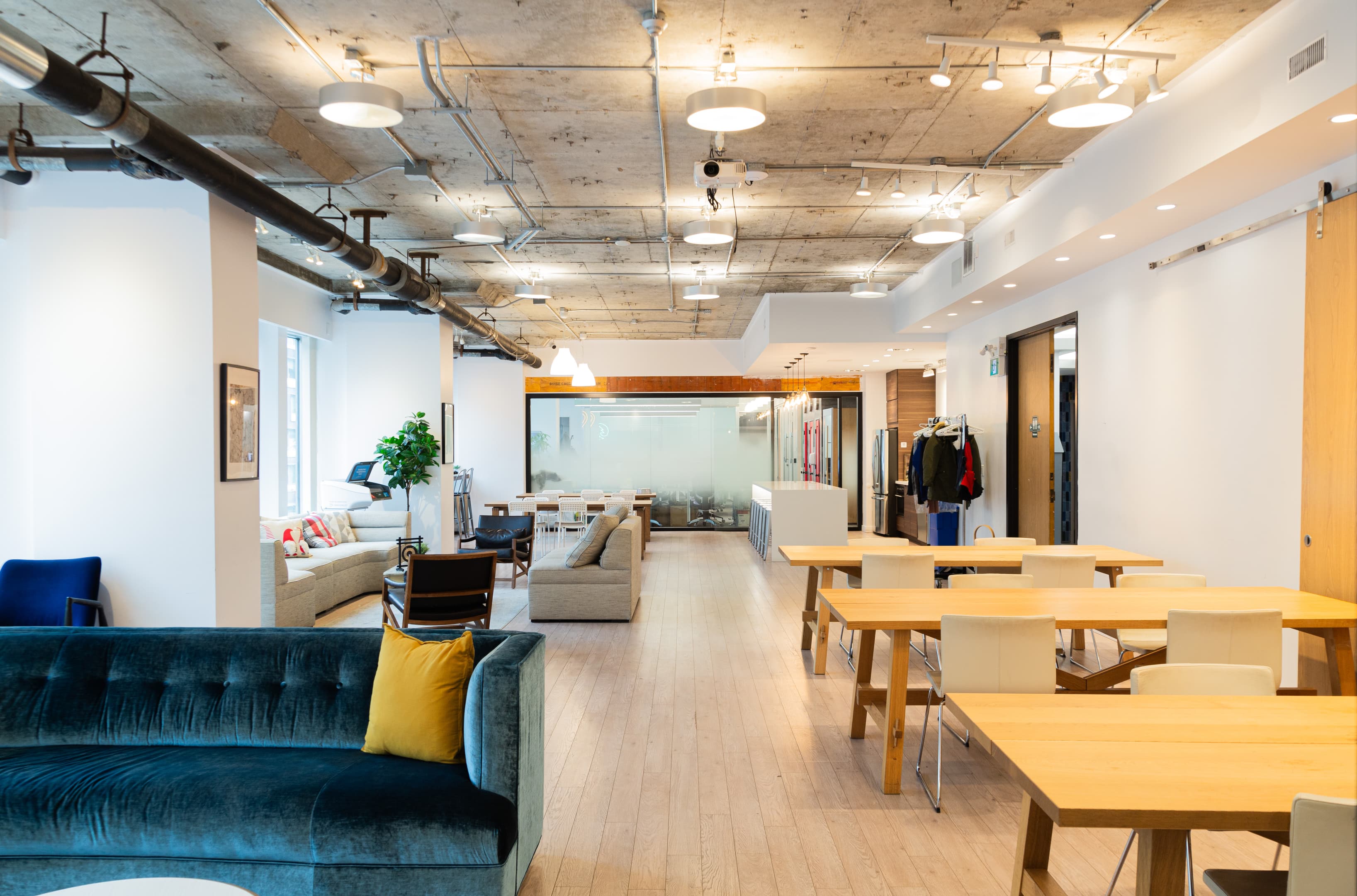 Lounge Area Lounge Area