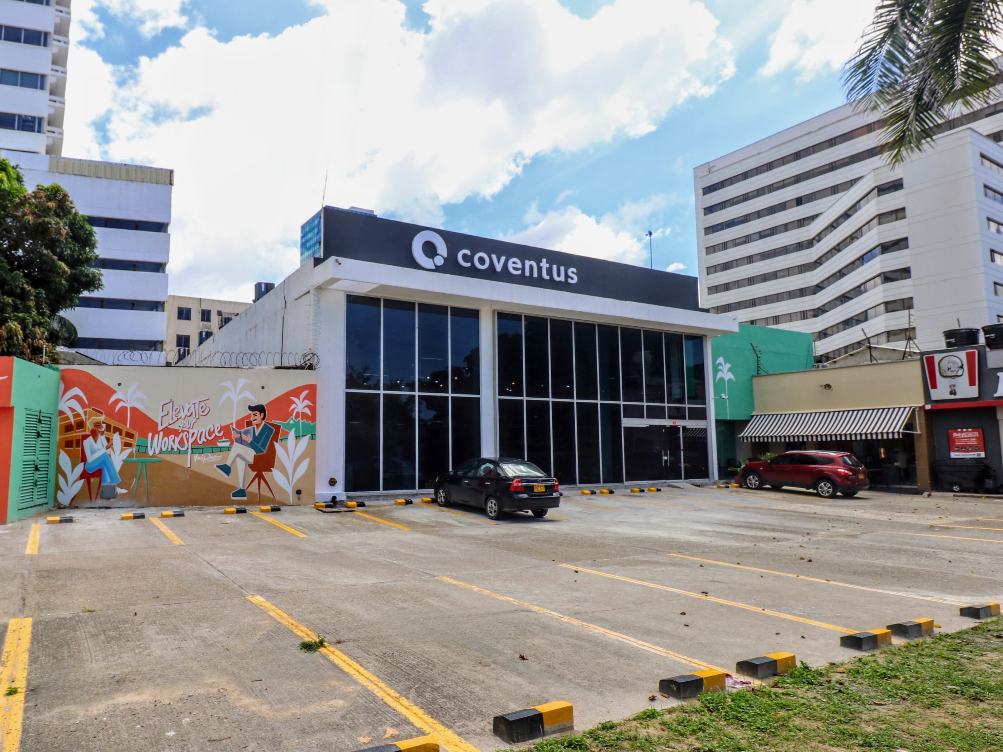 Exterior del edificio Exterior del edificio