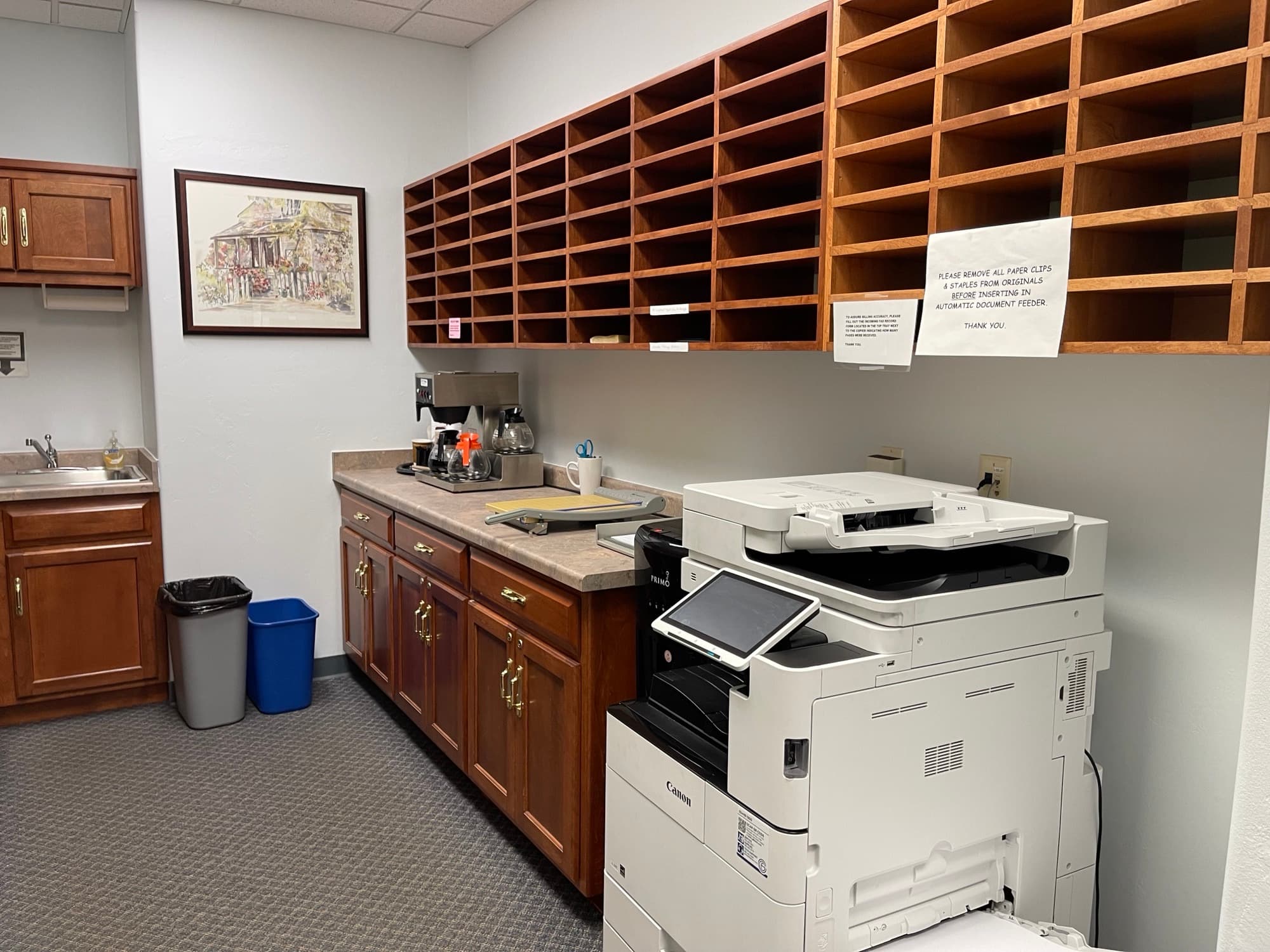 Coffee, full size fridge & microwave, mail service Coffee, full size fridge & microwave, mail service