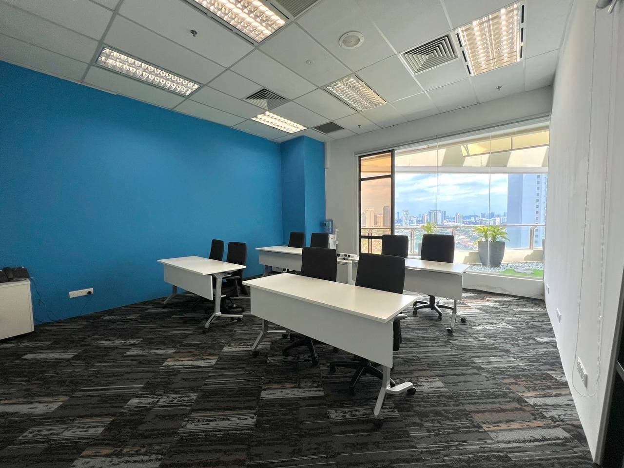 Training Room/ Classroom Training Room/ Classroom