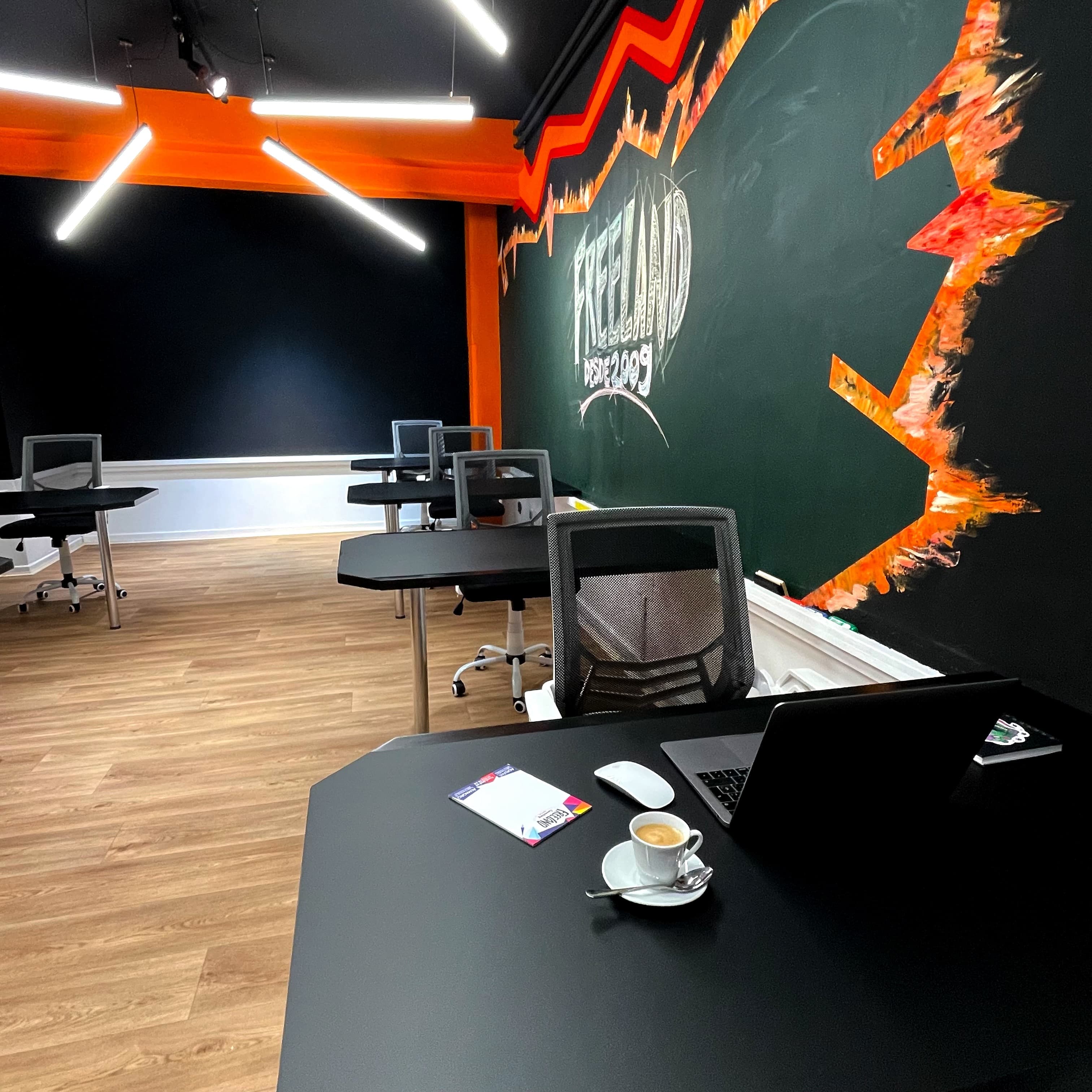 Ibiza Hot-Desk area at FreeLand Coworking Almagro Ibiza Hot-Desk area at FreeLand Coworking Almagro