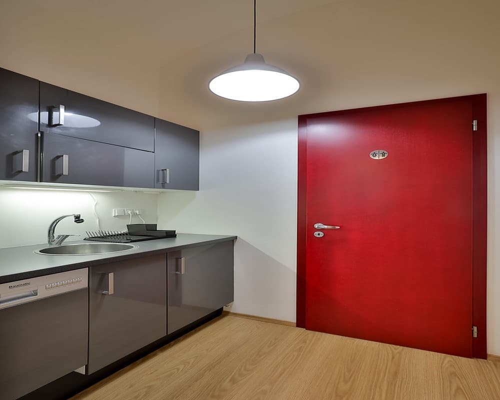 Fully equipped kitchen with coffee, tea, and everything you need for a productive day — included in every membership. Fully equipped kitchen with coffee, tea, and everything you need for a productive day — included in every membership.