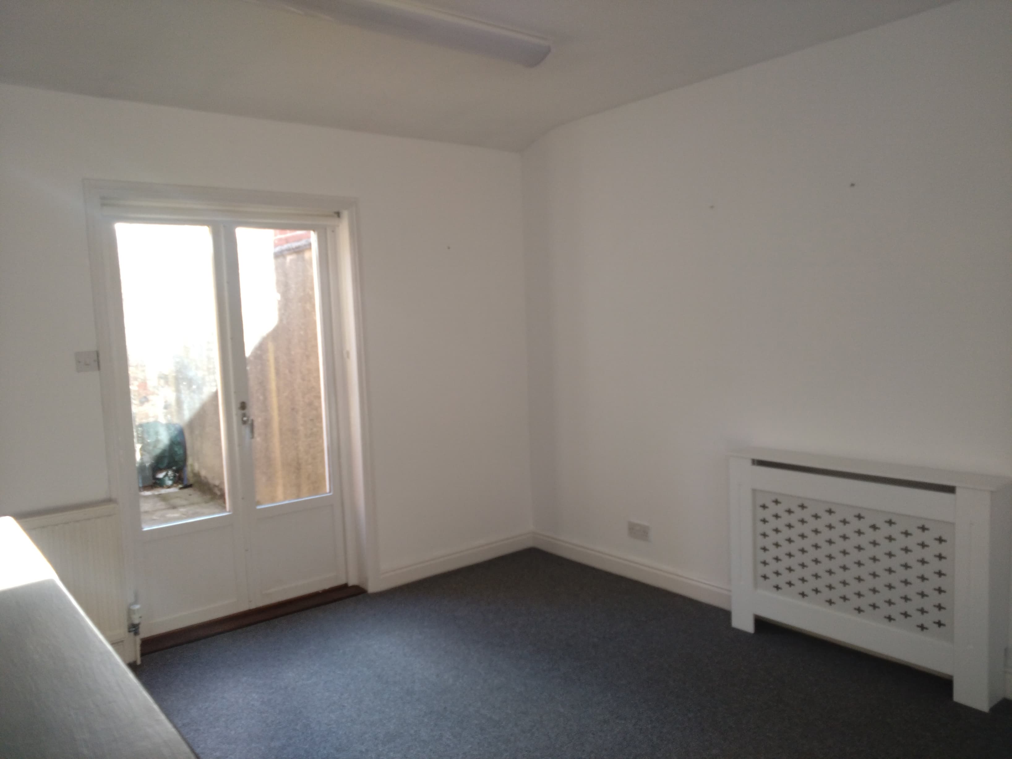 115438-115438-772537.jpg 115438-115438-772537.jpg