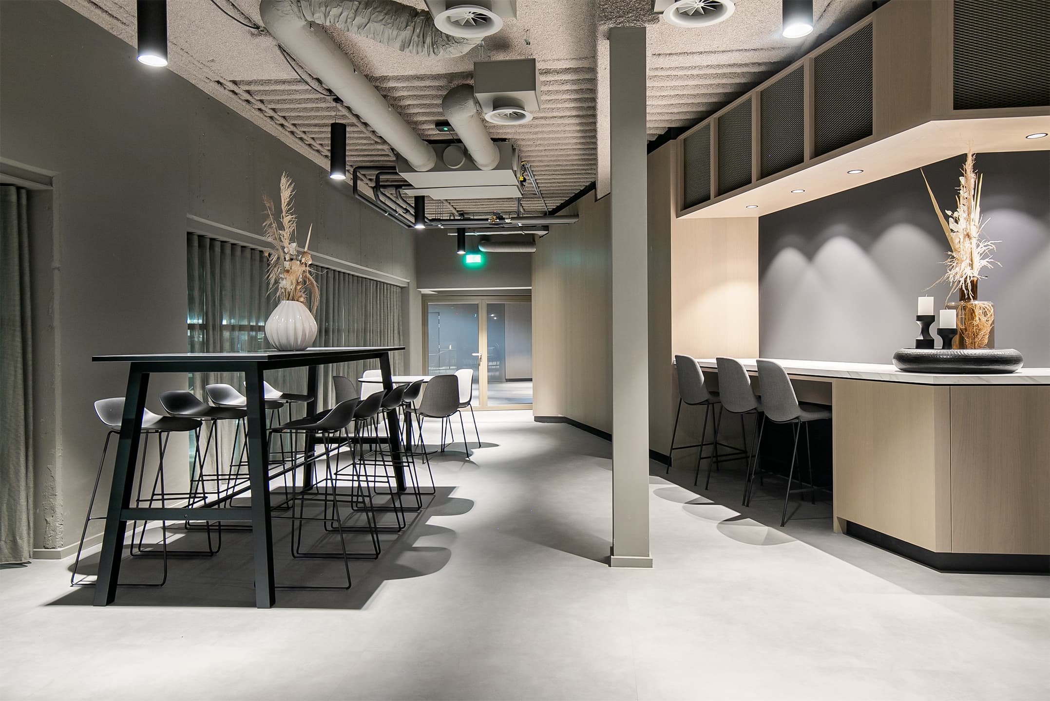 Breakout/Lounge Space Breakout/Lounge Space
