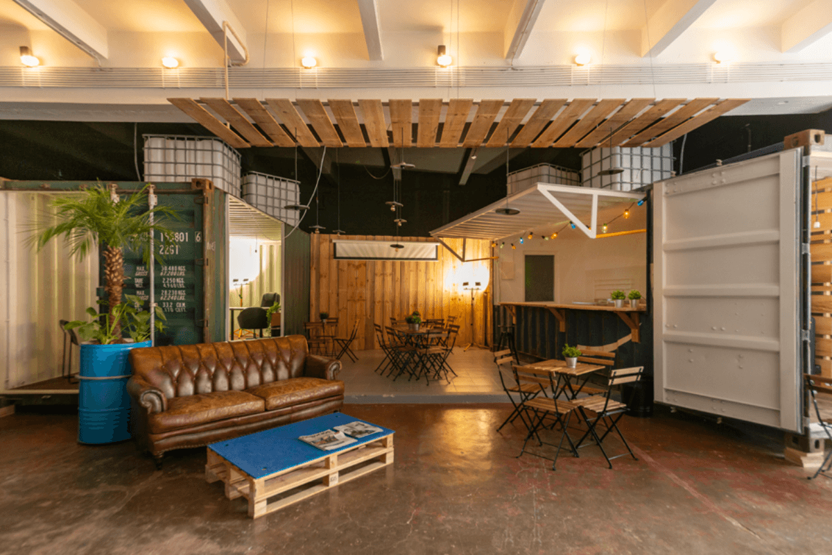 Lounge/Kitchen Lounge/Kitchen