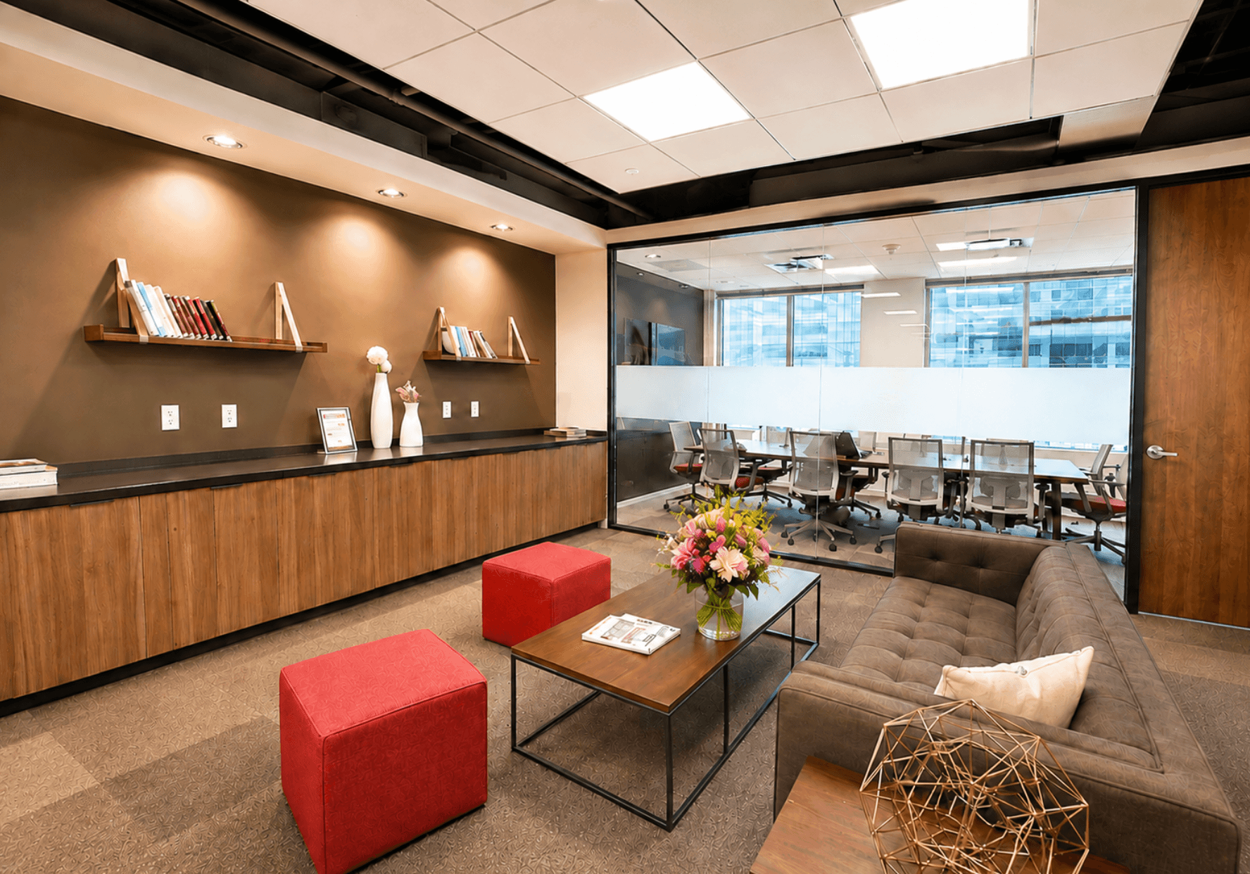 Modern Coworking Lounge Modern Coworking Lounge