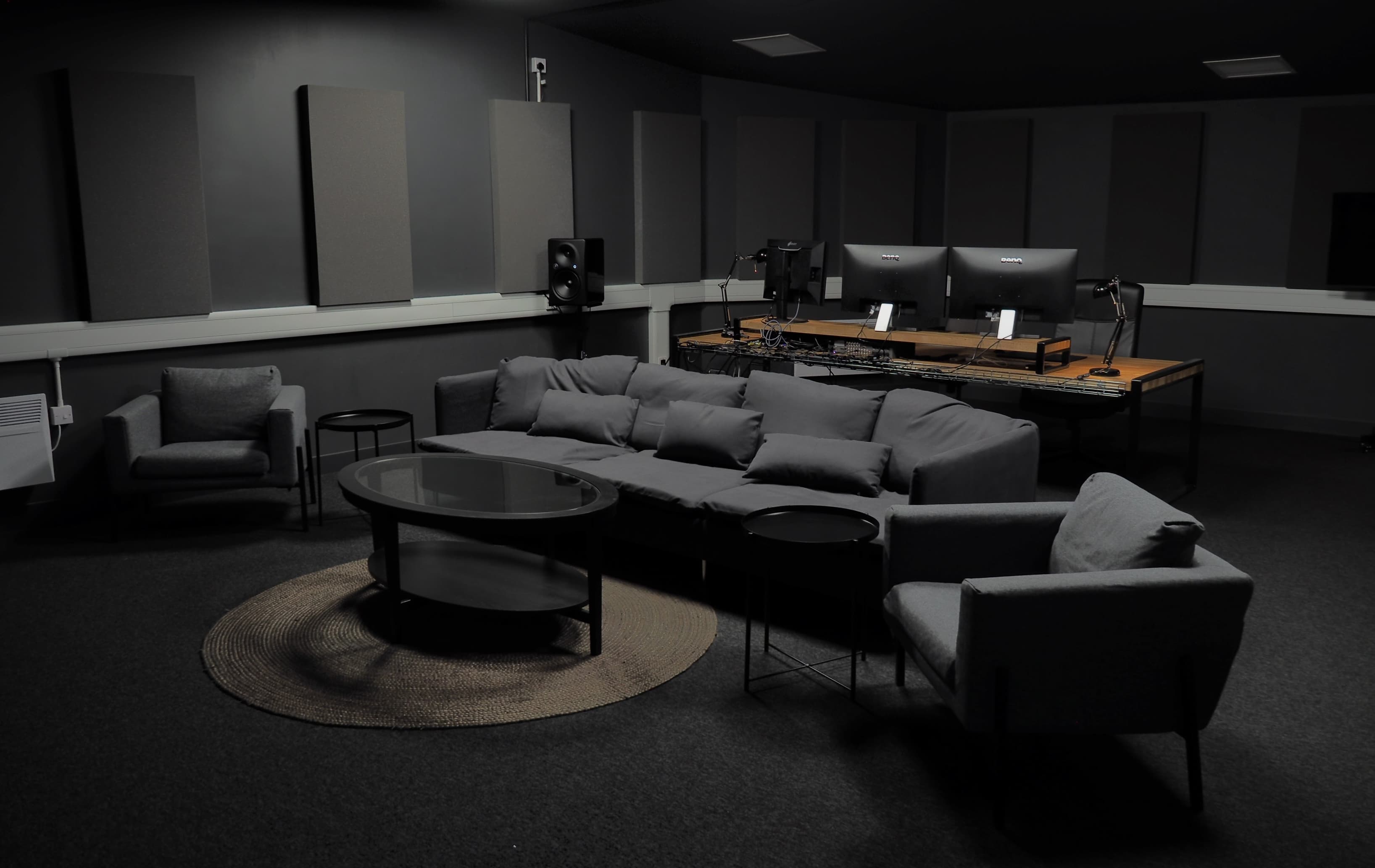 Editing/Grading Suite Editing/Grading Suite