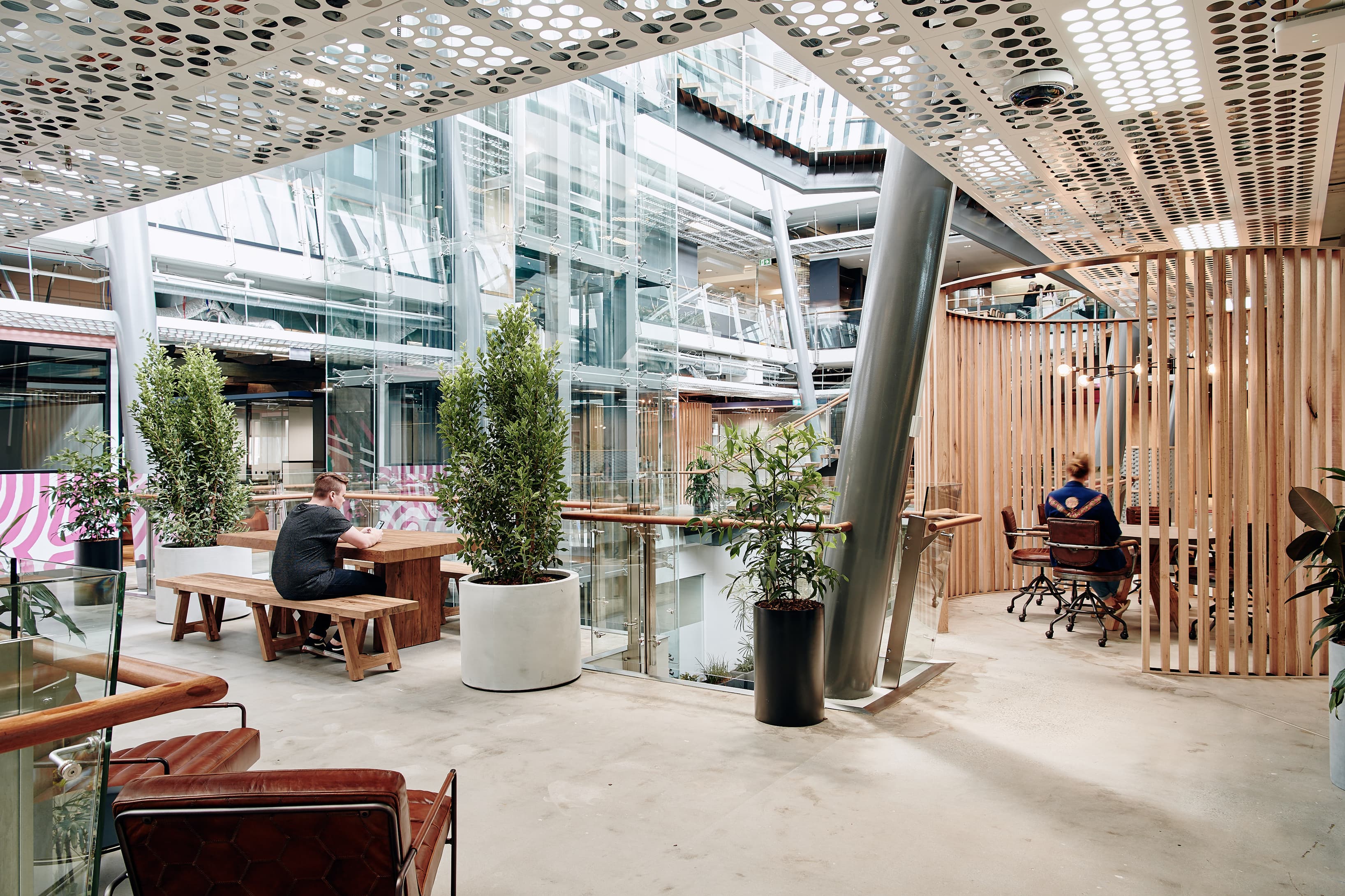 48371-48371-792597.jpg 48371-48371-792597.jpg