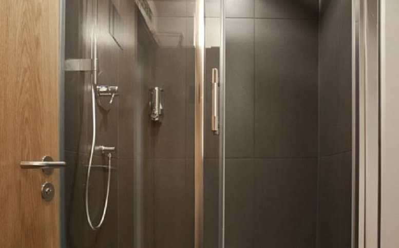 Toilets/ Bathroom Toilets/ Bathroom