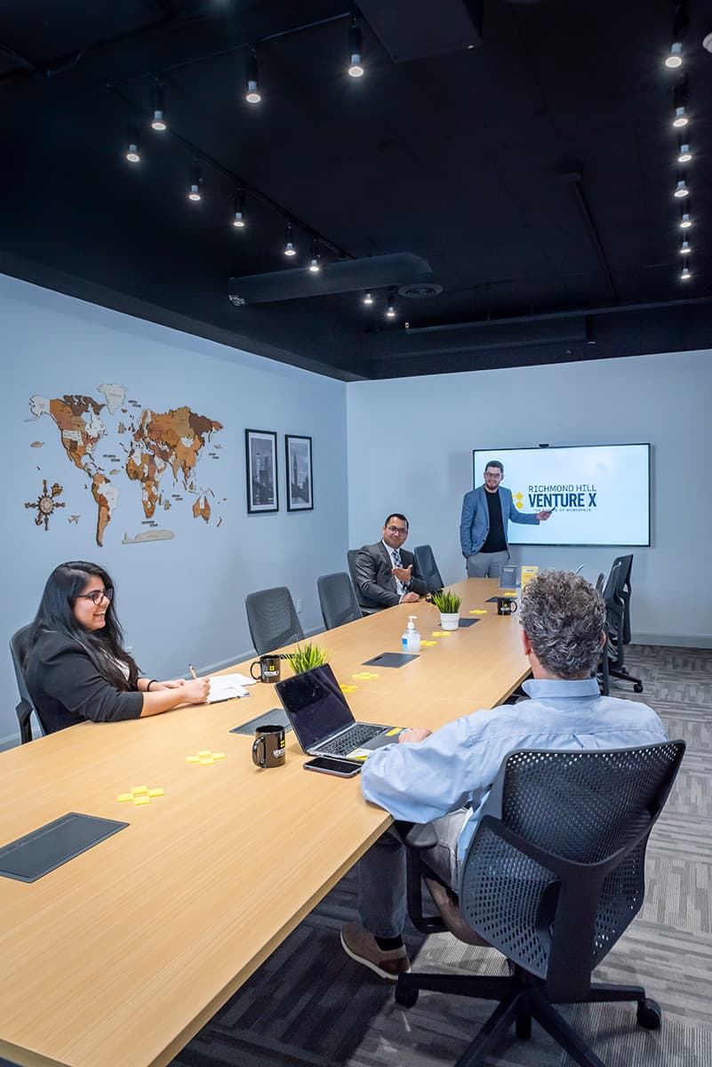 Large Meeting Room Large Meeting Room