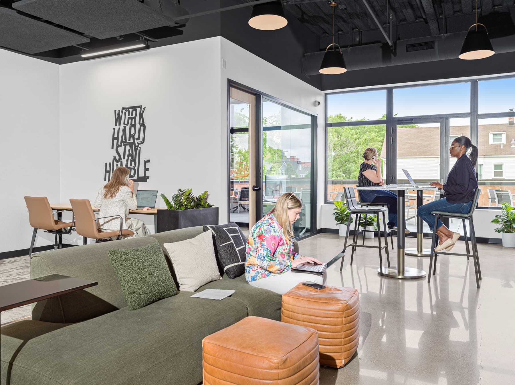 Coworking Lounge Coworking Lounge