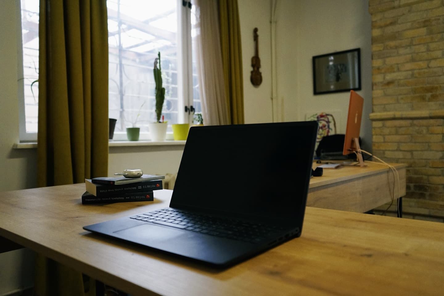 Room to work Room to work