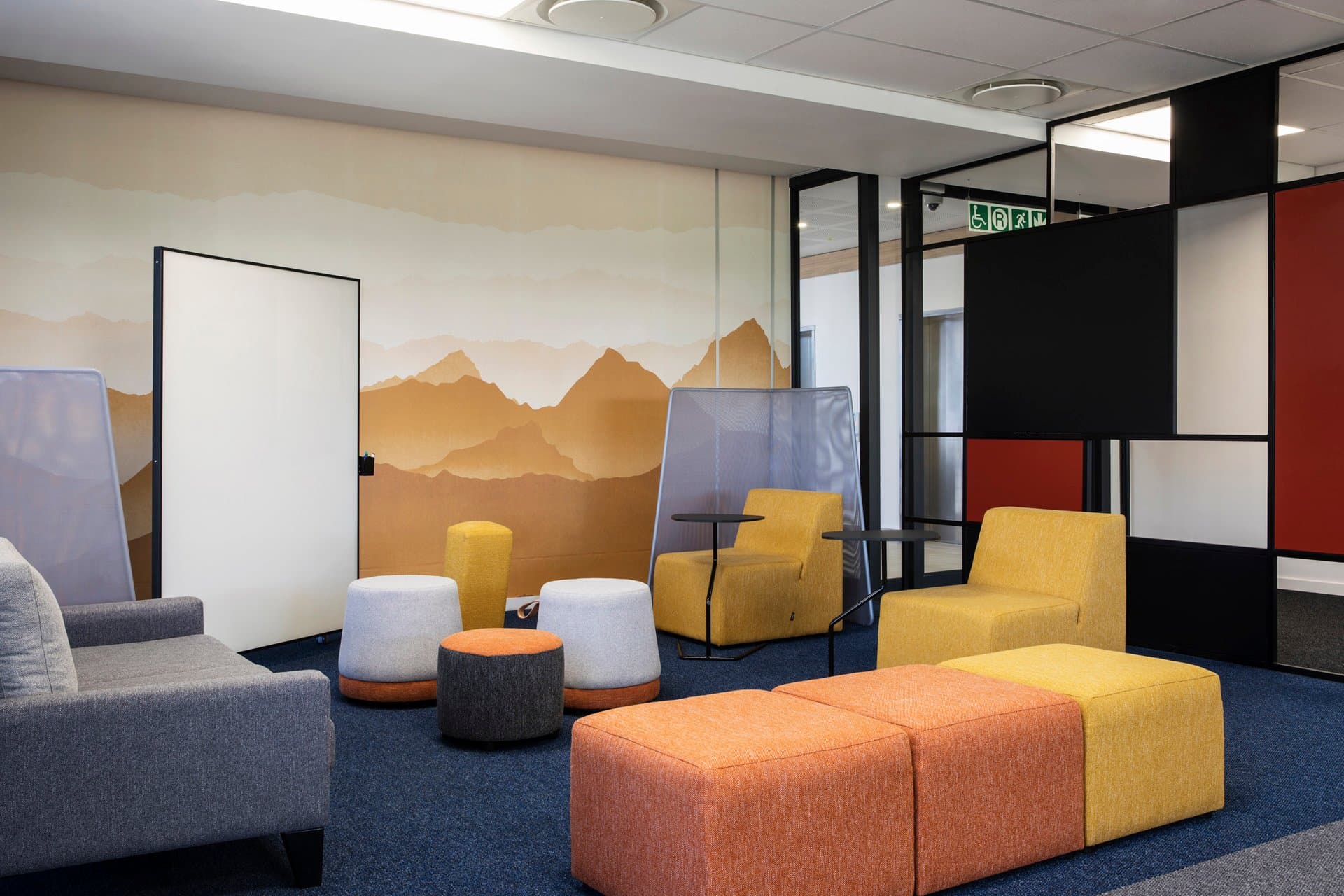 Breakout/Lounge Space Breakout/Lounge Space