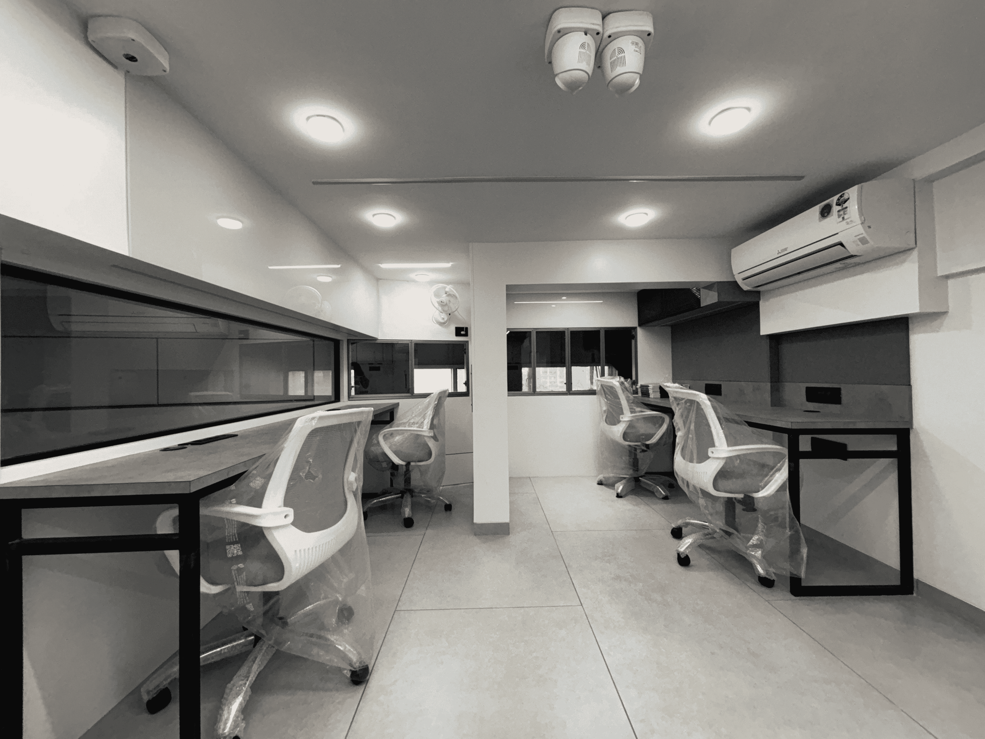 Common Co work Desks Common Co work Desks