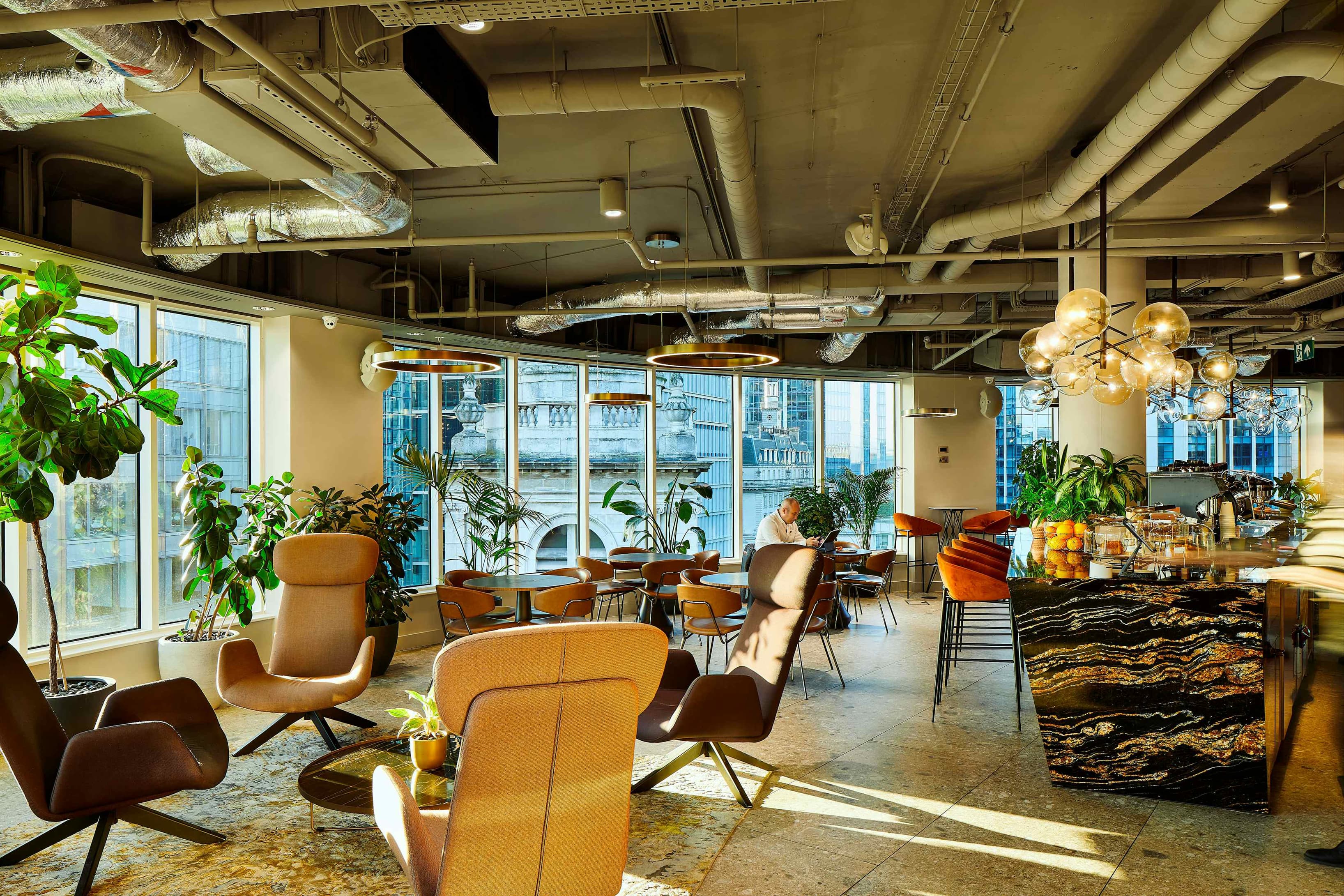 Breakout Space Breakout Space