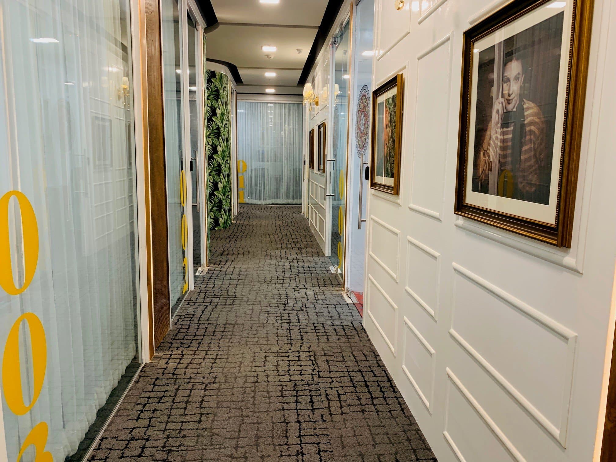 Corridor Corridor