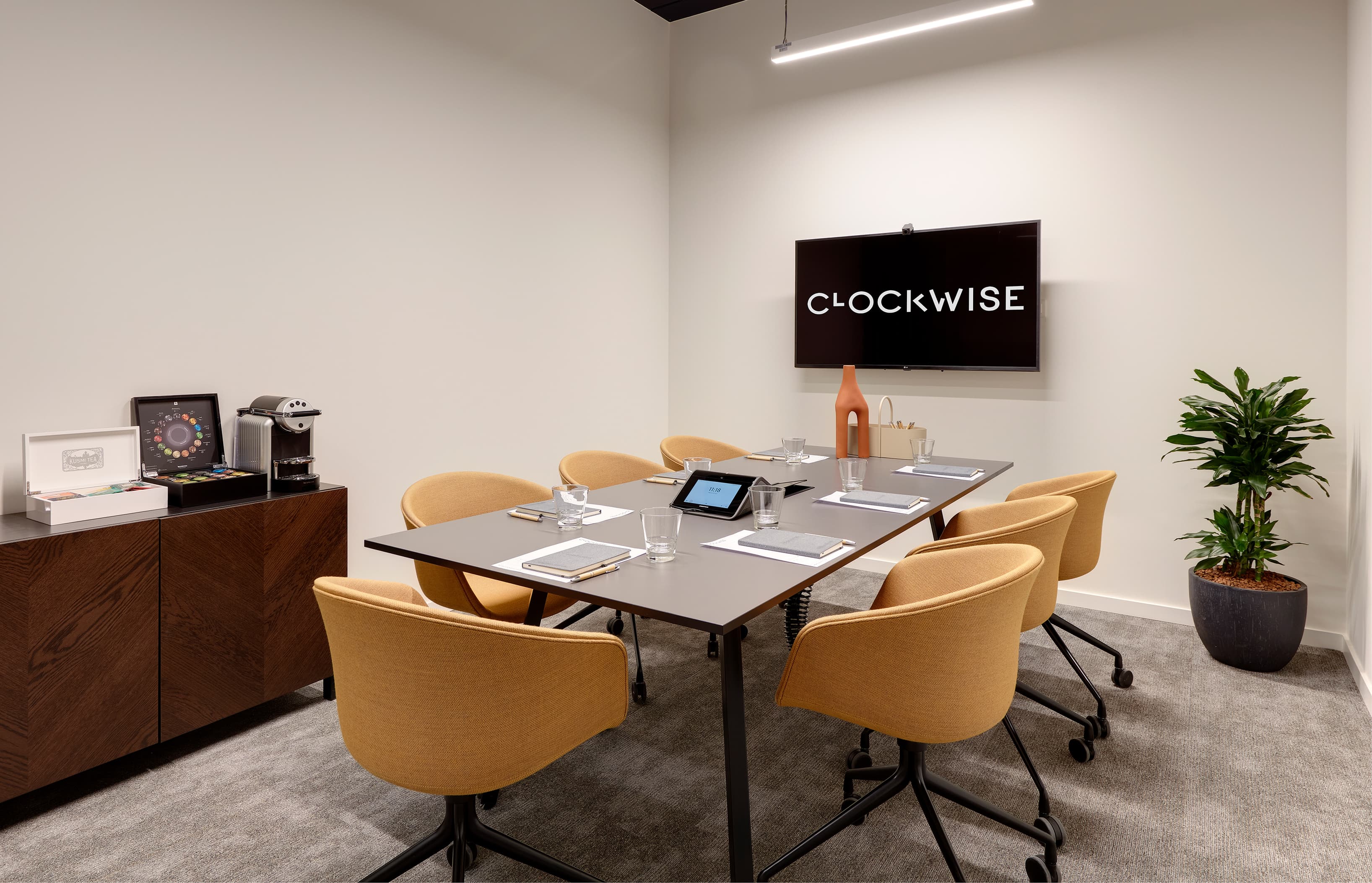 Meeting Room Meeting Room