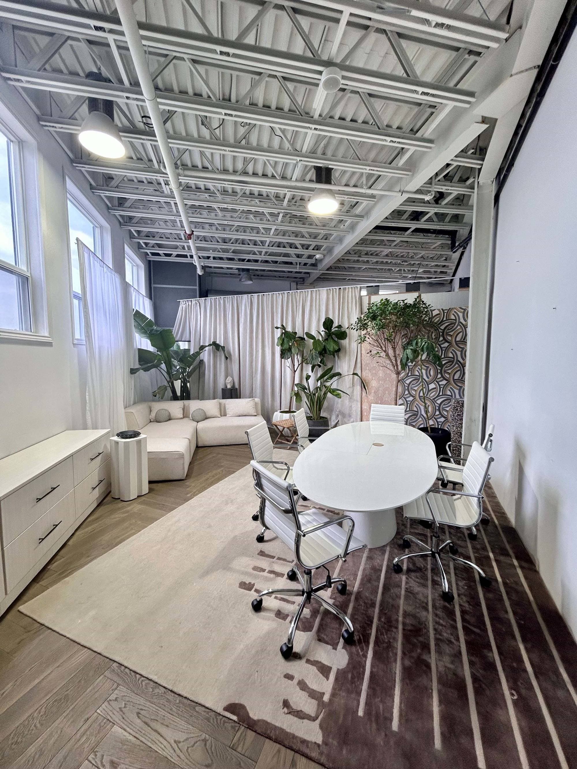 Breakout/Lounge Space Breakout/Lounge Space