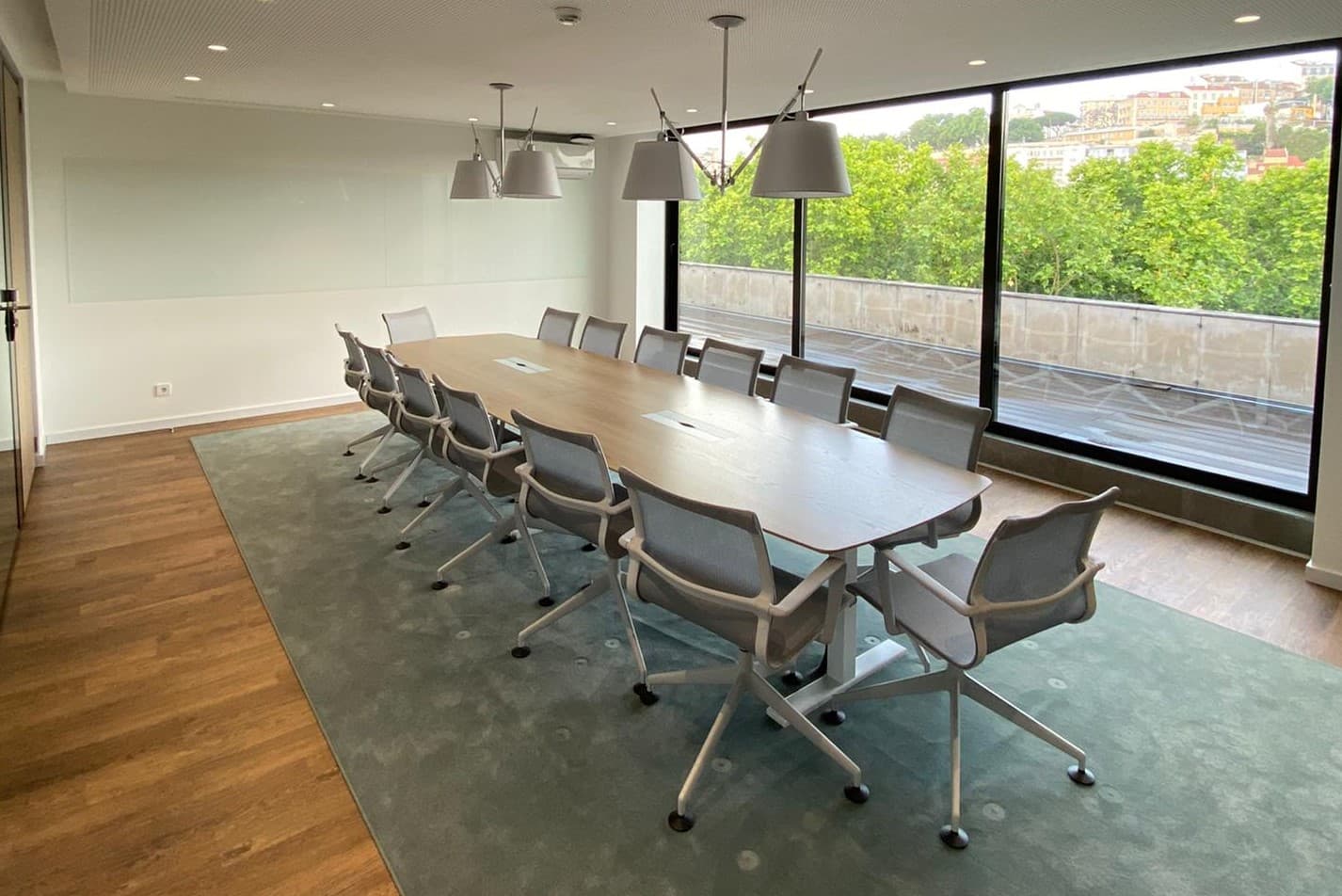 111567-111567-769913.jpg 111567-111567-769913.jpg