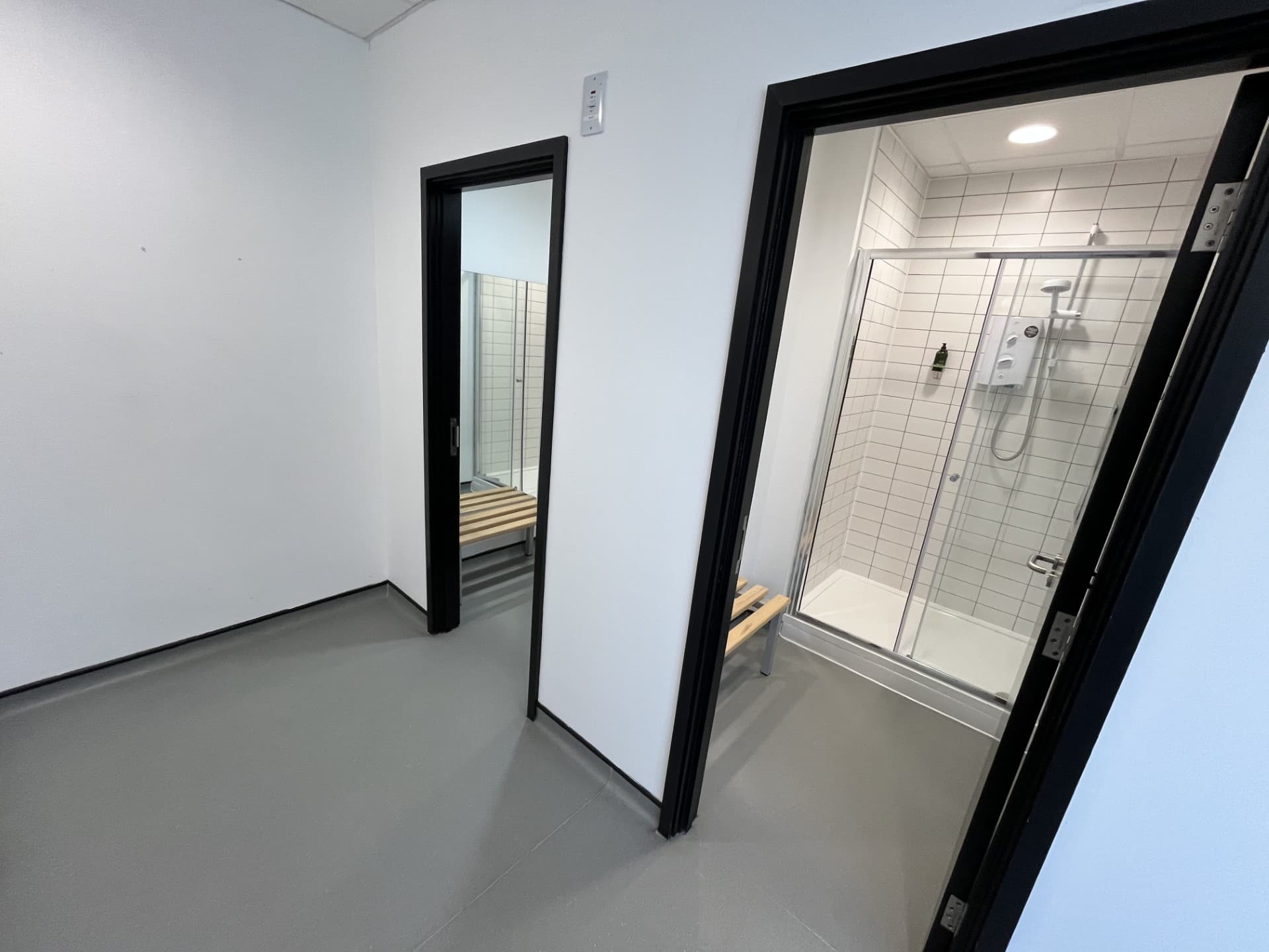 shower facilities shower facilities