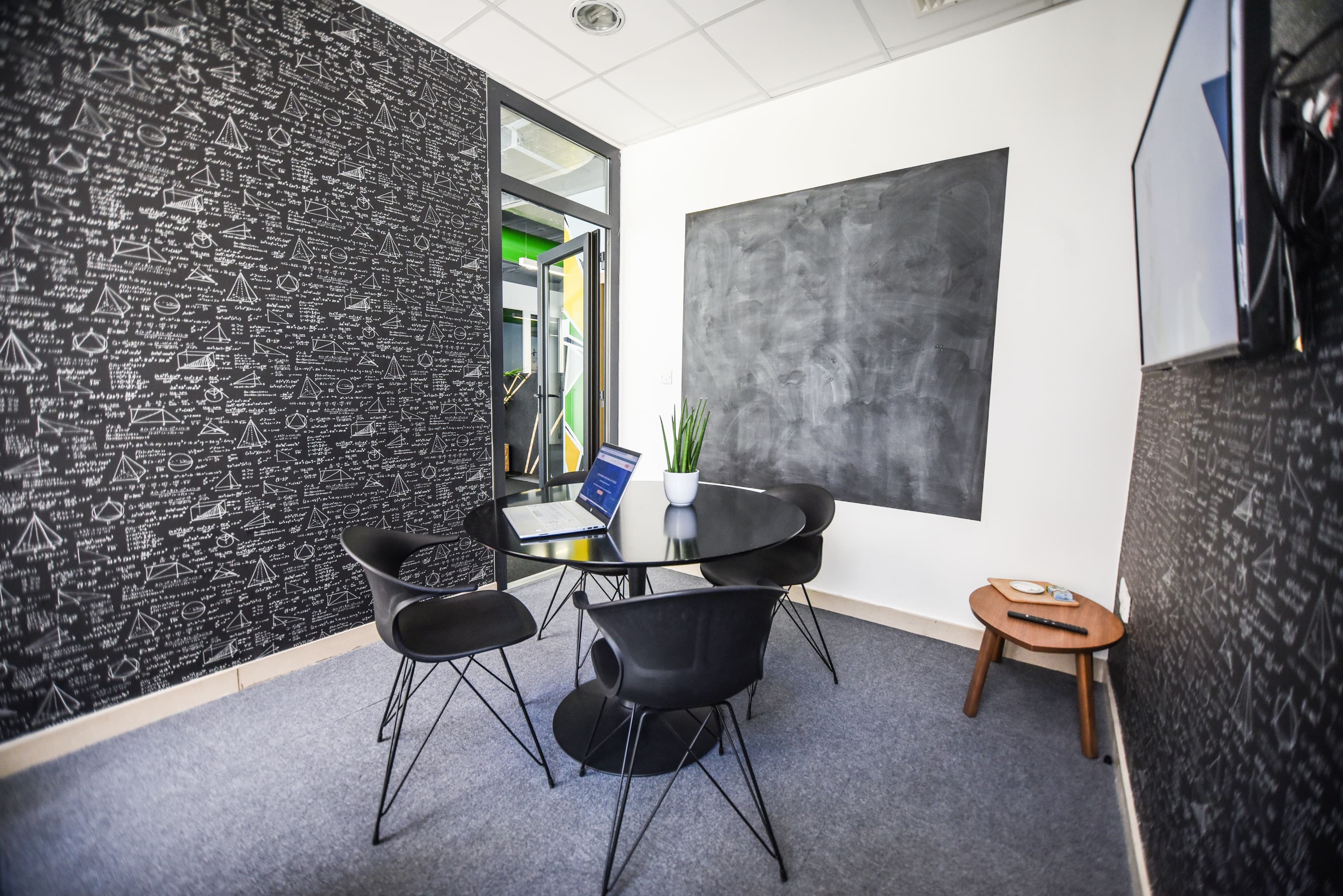 44533-44533-746344.jpg 44533-44533-746344.jpg