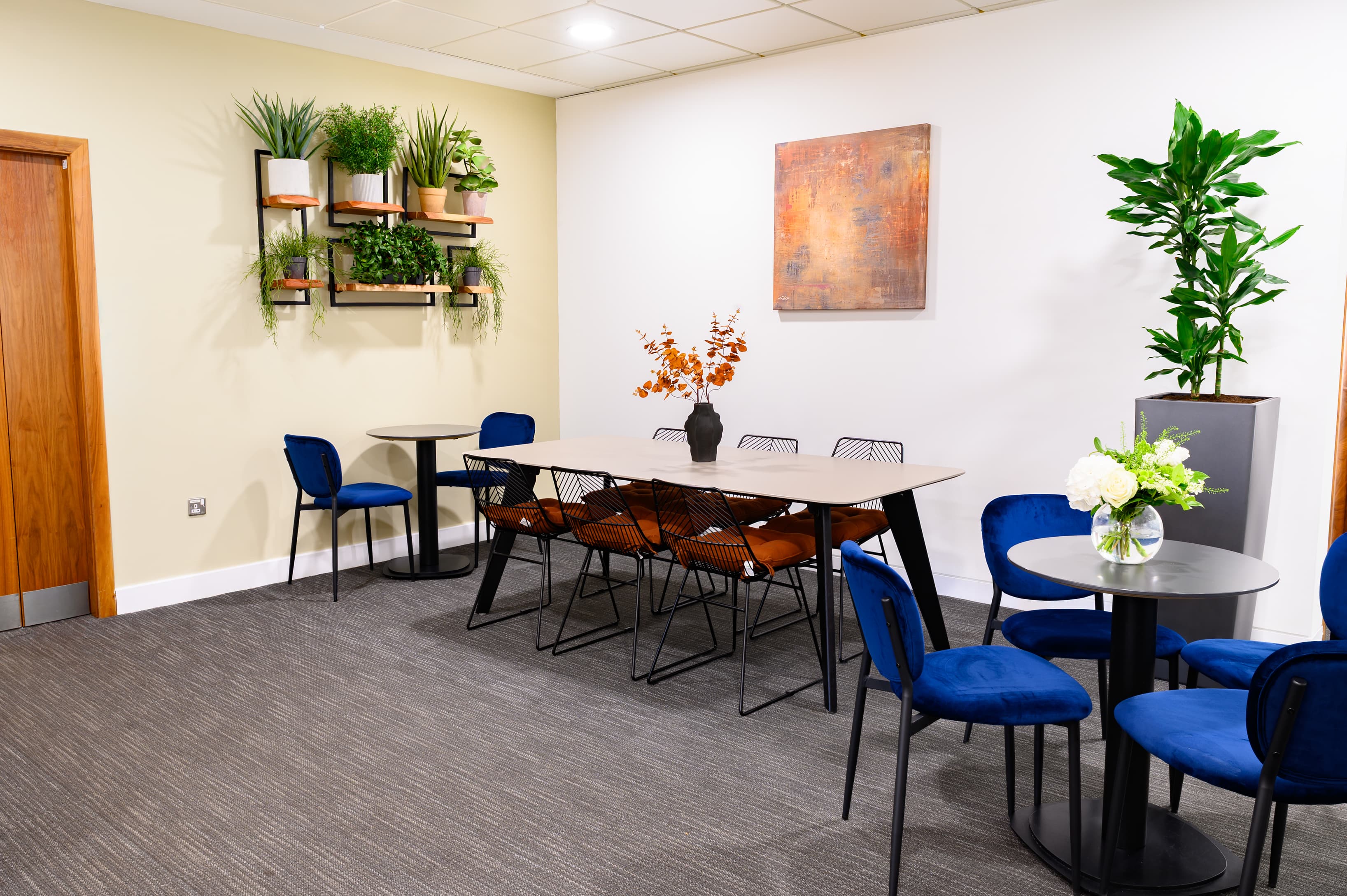 Breakout Space Breakout Space