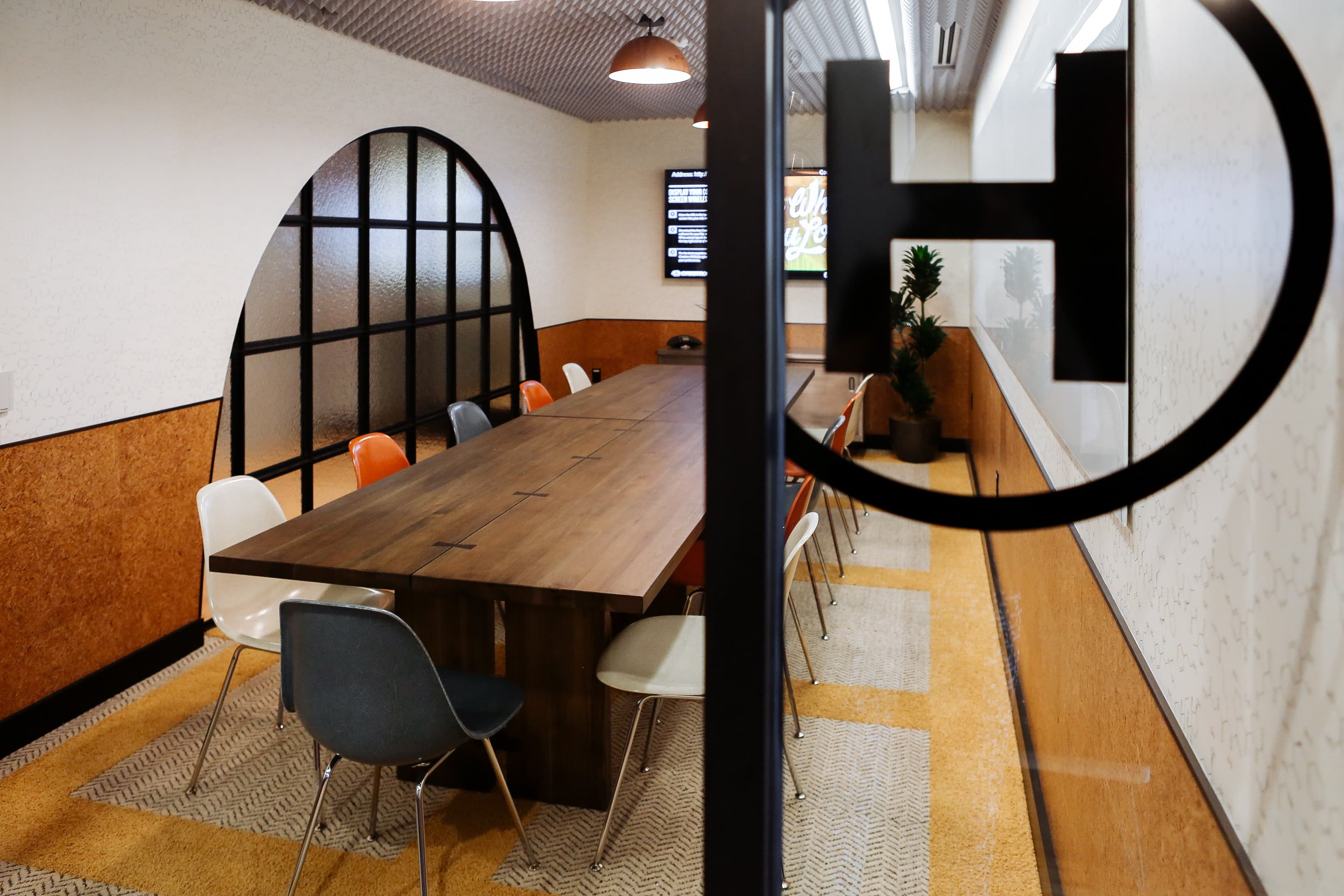 28402-28402-186569.jpg 28402-28402-186569.jpg