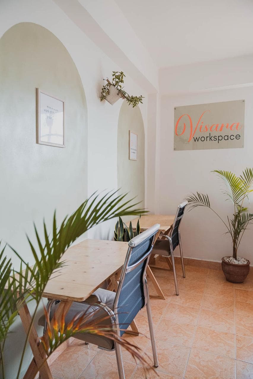 A quiet study and work space at Visara, ideal for exam preparation and short-term projects. A quiet study and work space at Visara, ideal for exam preparation and short-term projects.