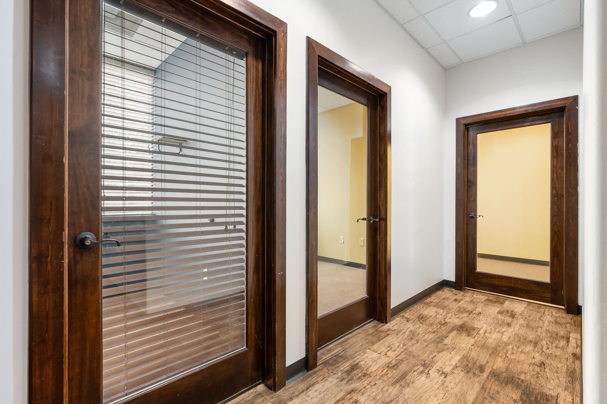 Spacious business suite designed for growing teams and professional businesses, offering a flexible layout ideal for private Spacious business suite designed for growing teams and professional businesses, offering a flexible layout ideal for private