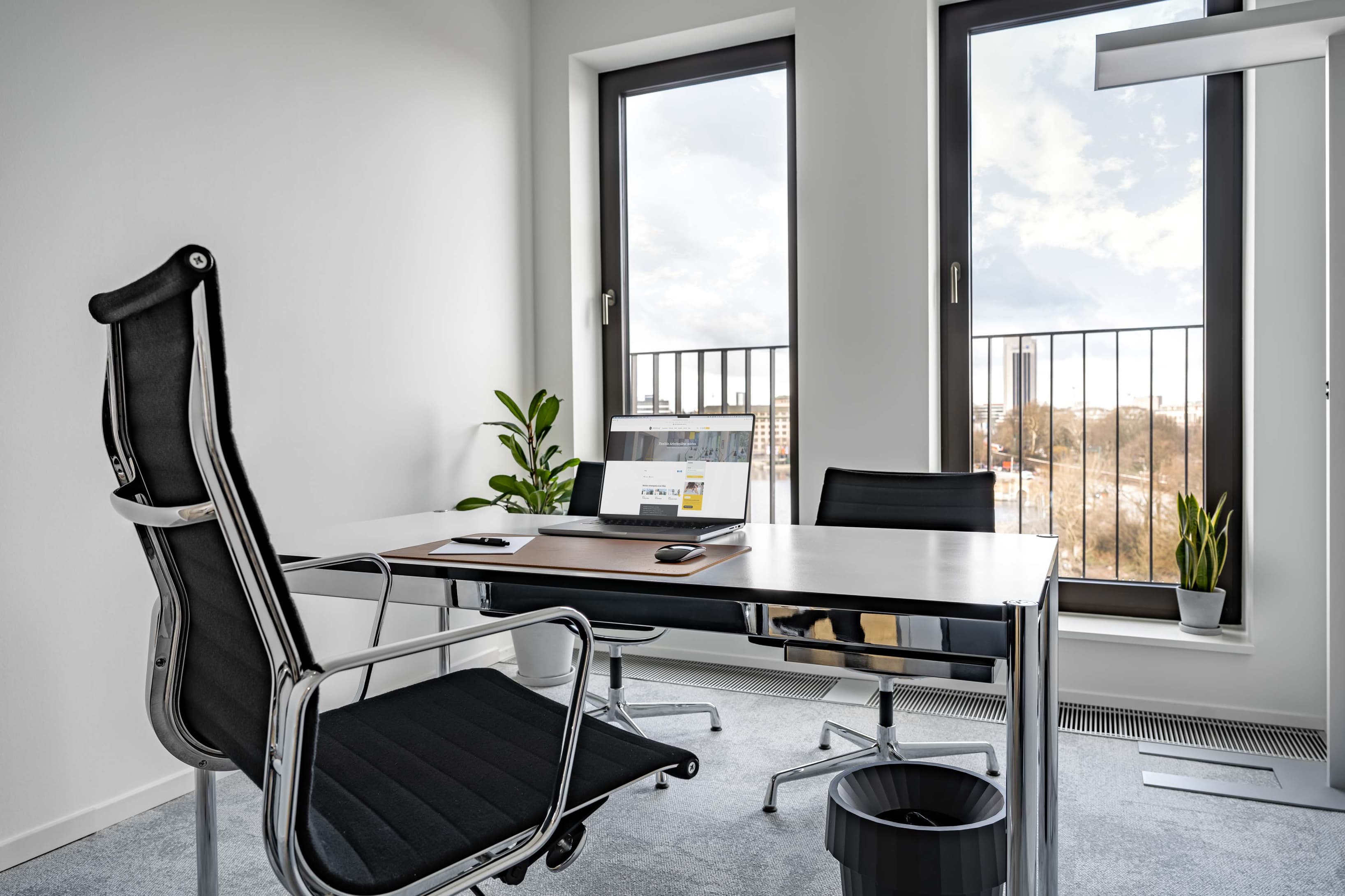 Private Office Private Office