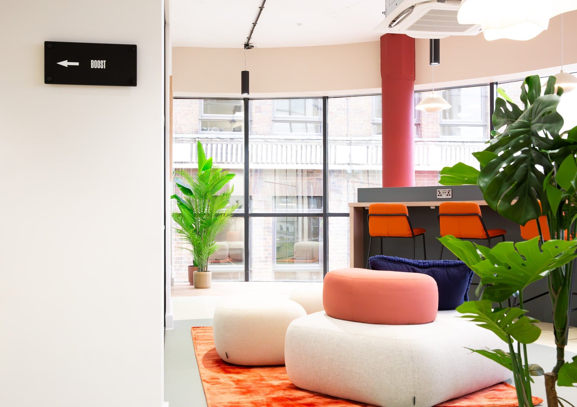 Breakout/Lounge Space Breakout/Lounge Space